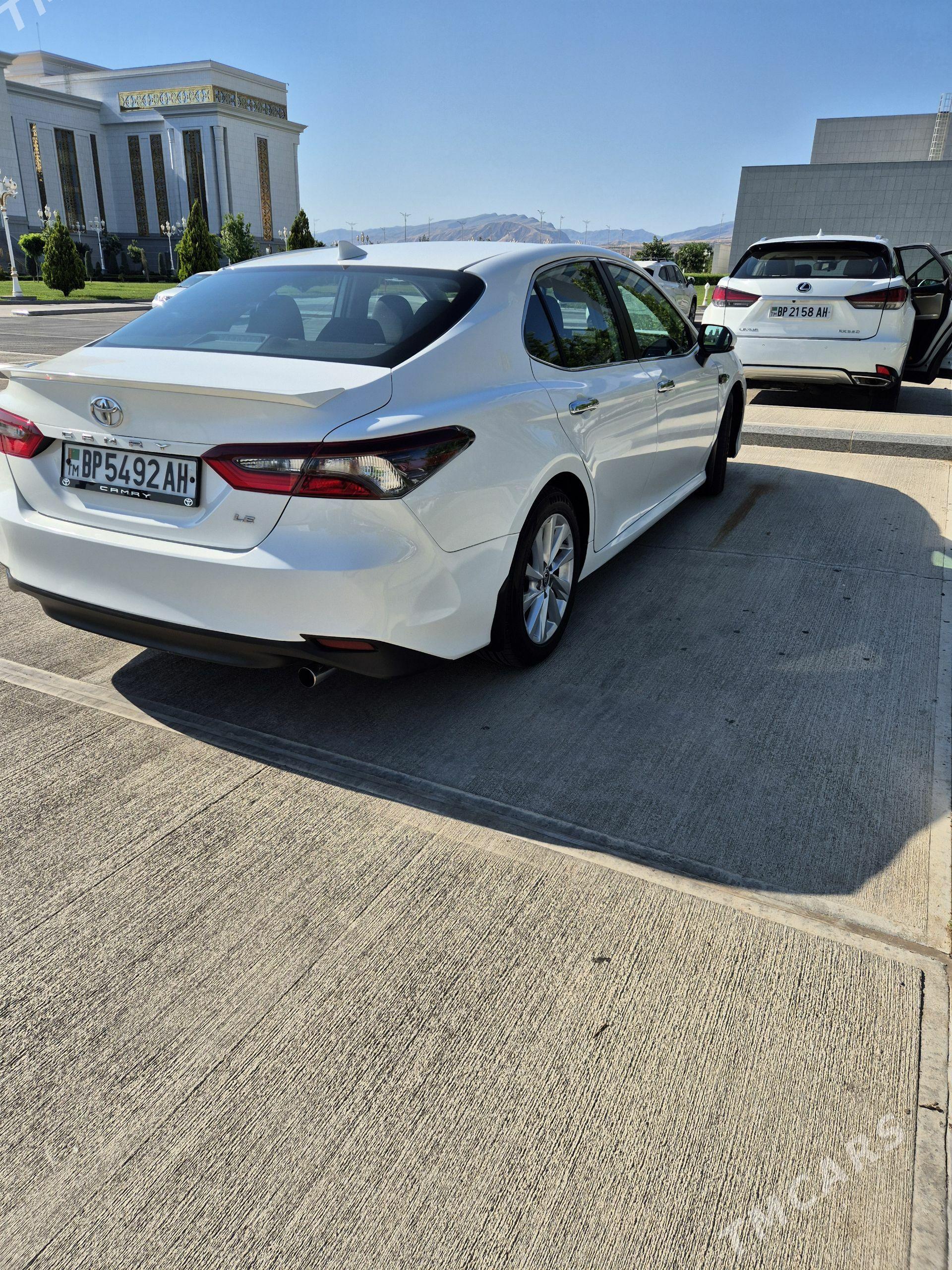 Toyota Camry 2022 - 340 000 TMT - Гёкдепе - img 1