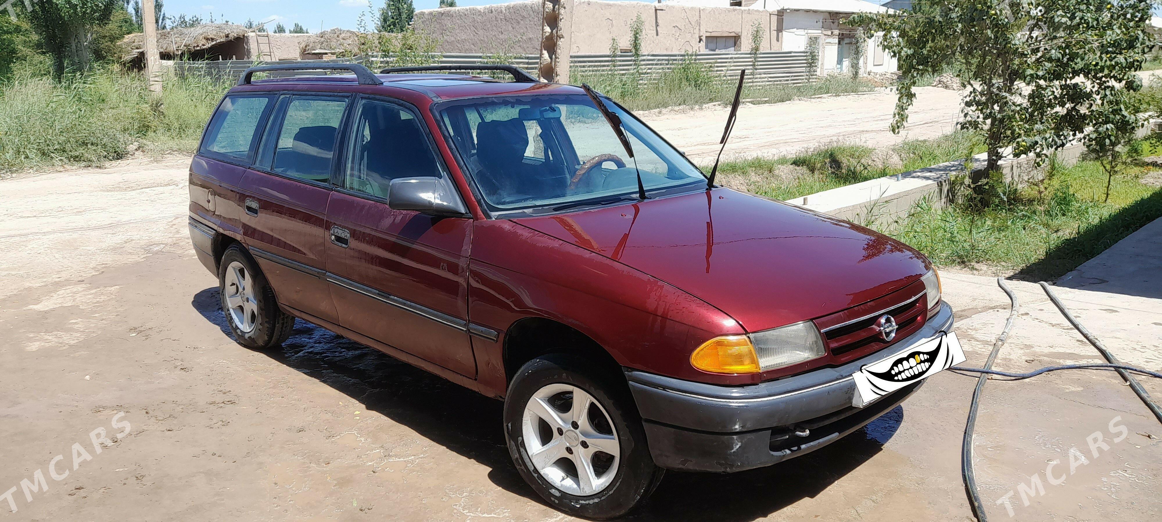 Opel Astra 1993 - 250 000 TMT - Gurbansoltan Eje - img 1