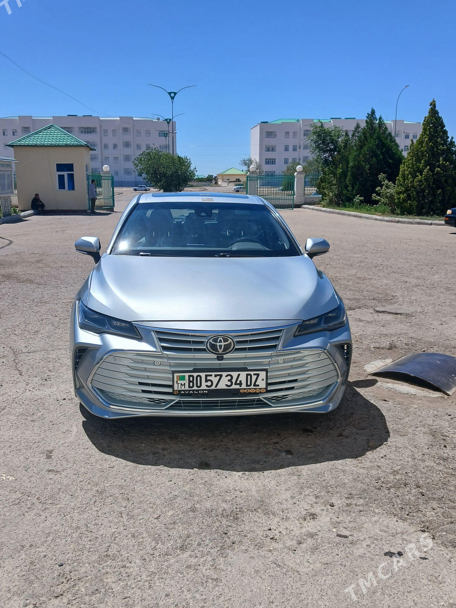 Toyota Avalon 2021 - 480 000 TMT - Шабатский этрап - img 1