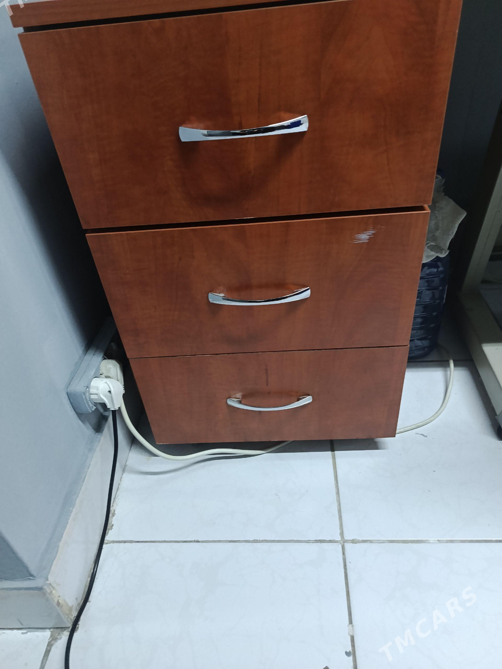 3 çekerli mebelni tumbcka - 30 мкр - img 1