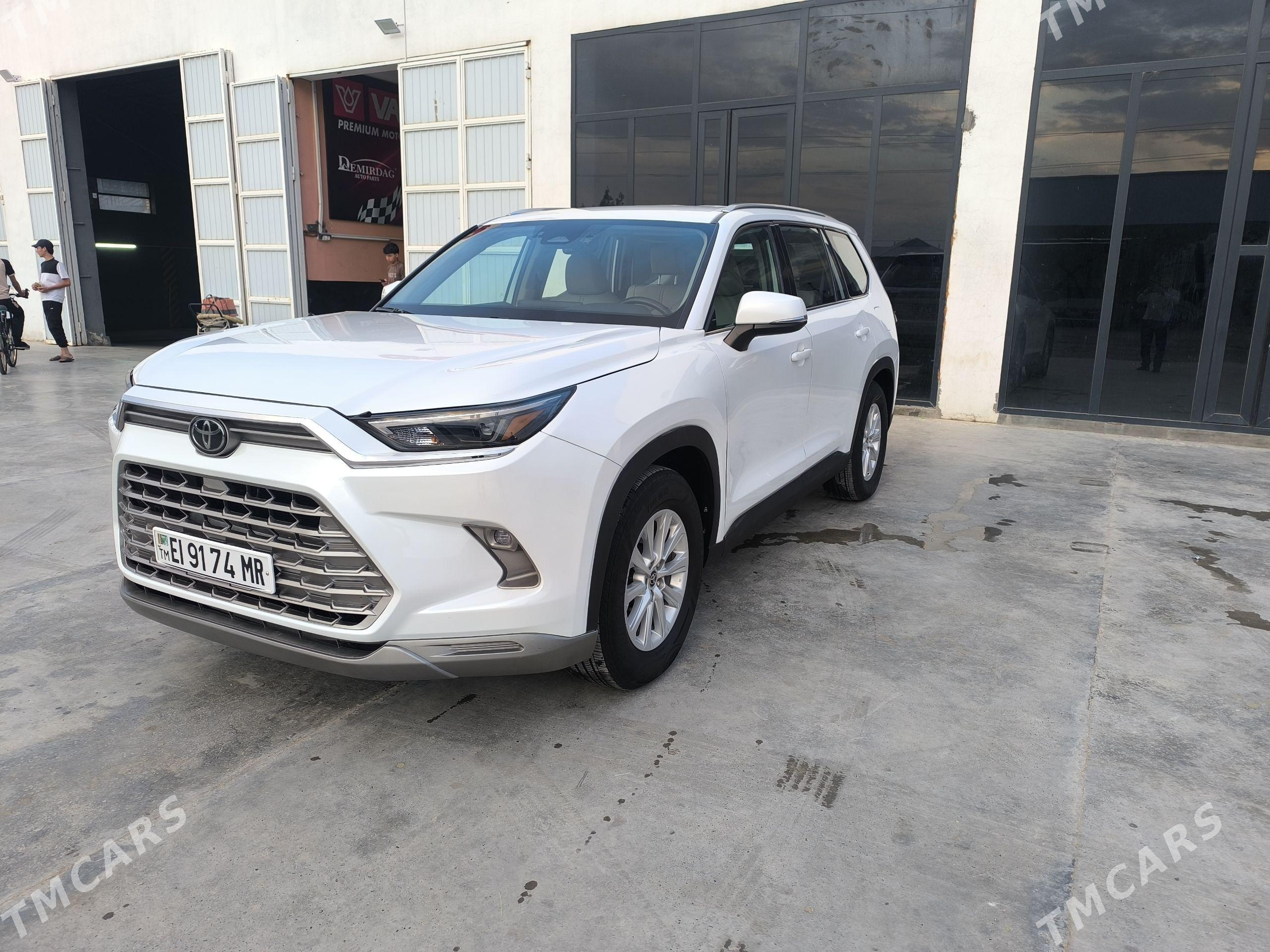 Toyota Grand Highlander 2023 - 640 000 TMT - Мары - img 1