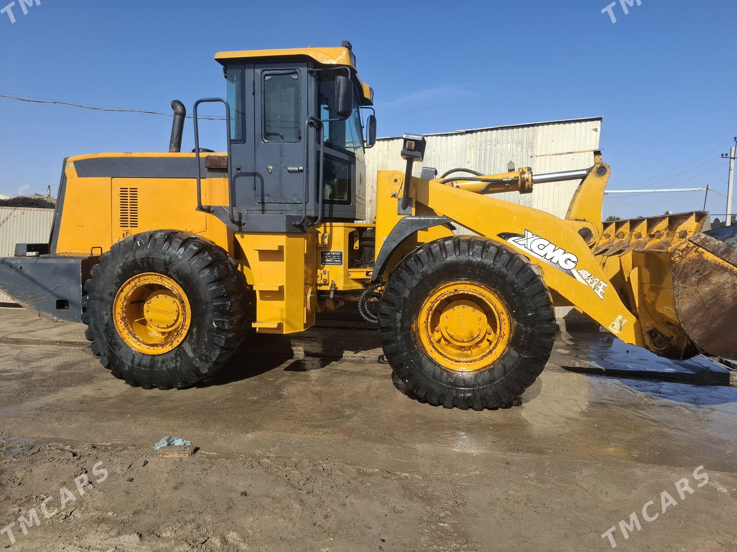 XCMG LW500F 2012 - 550 000 TMT - Мары - img 1