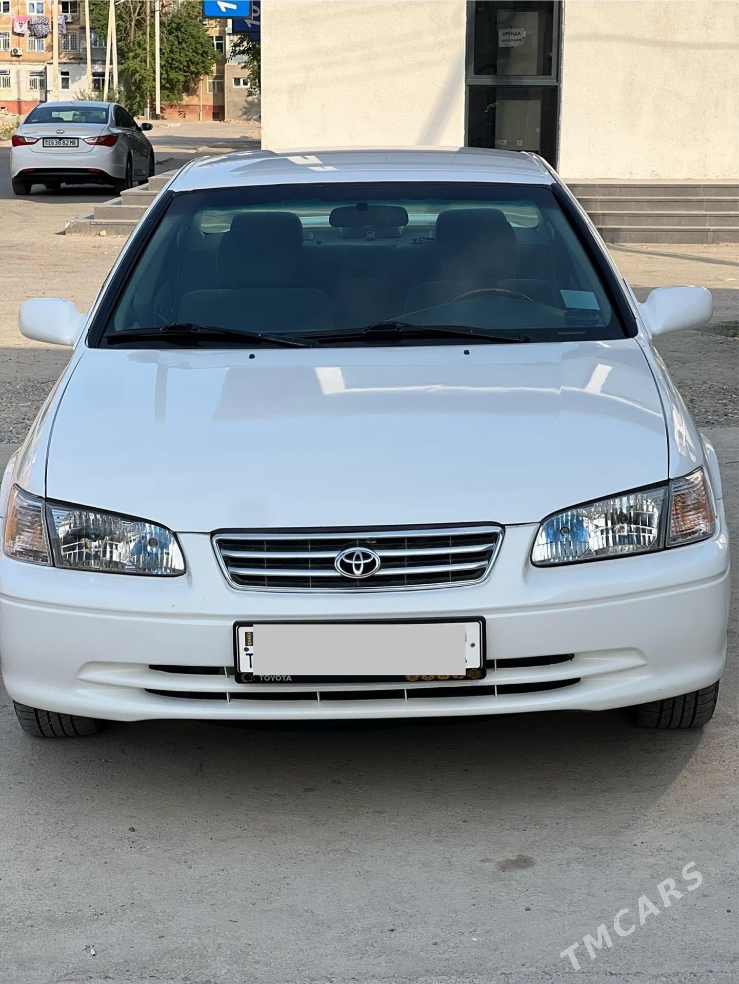 Toyota Camry 2000 - 180 000 TMT - Мары - img 1