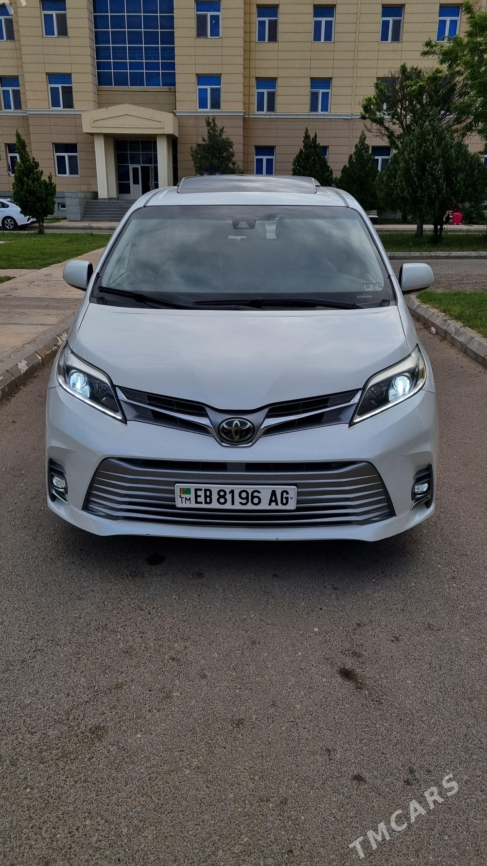 Toyota Sienna 2020 - 477 000 TMT - Ашхабад - img 1