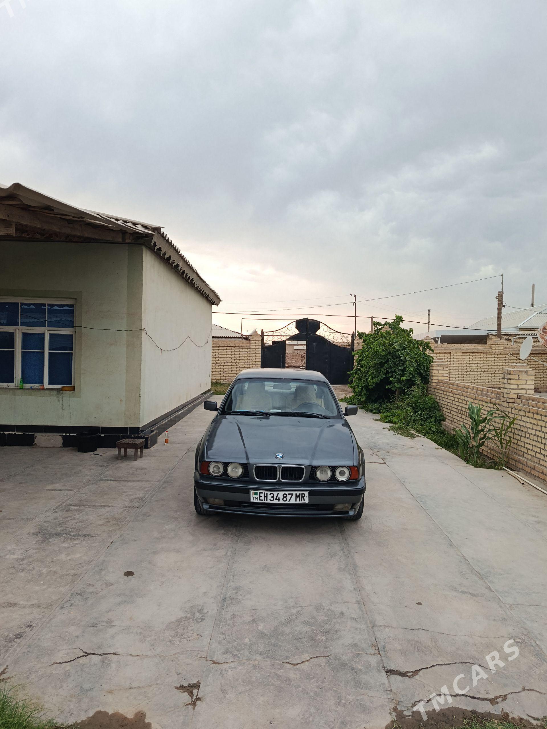 BMW 525 1990 - 80 000 TMT - Мары - img 1