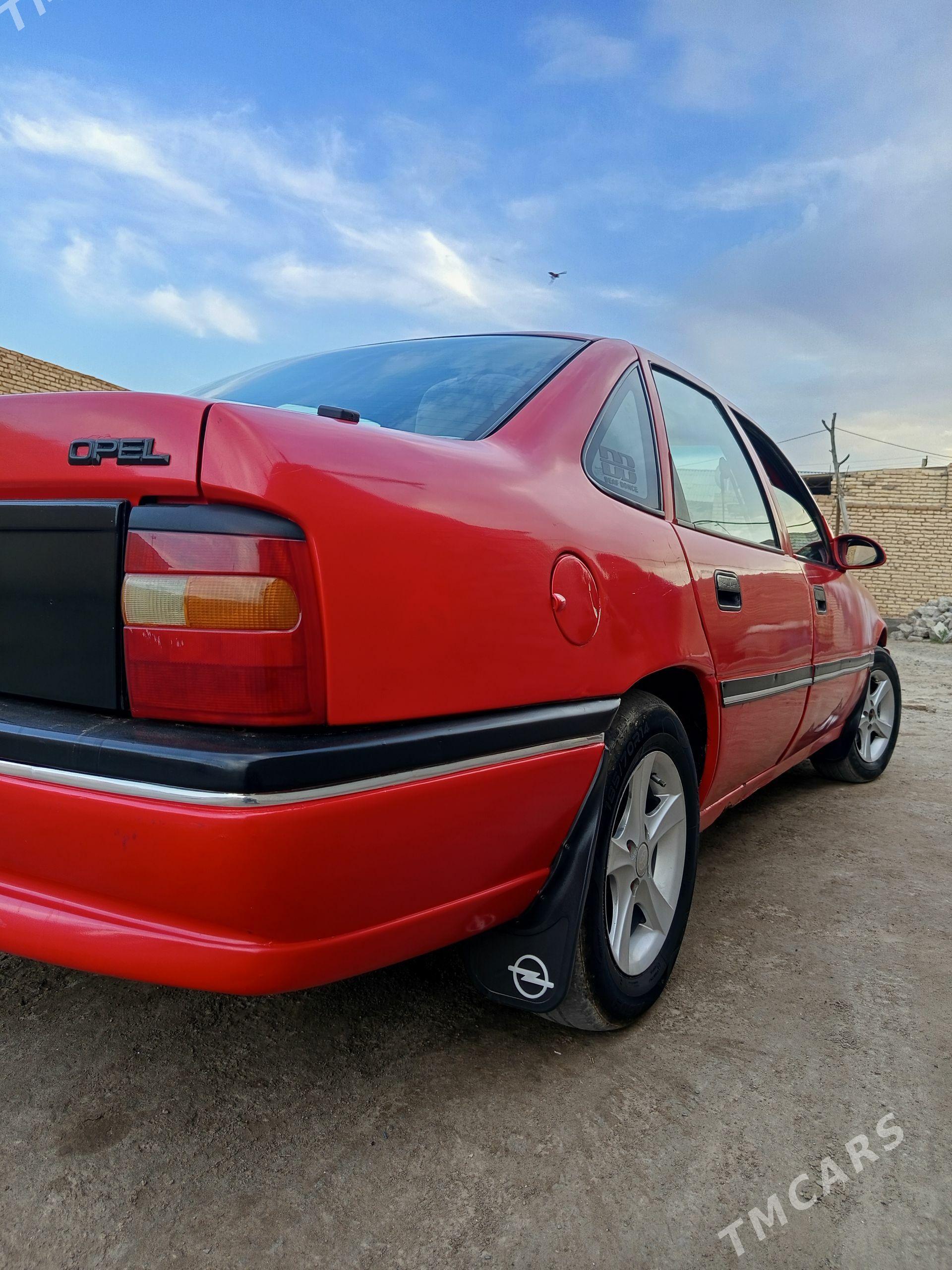 Opel Vectra 1989 - 36 000 TMT - Dänew - img 1