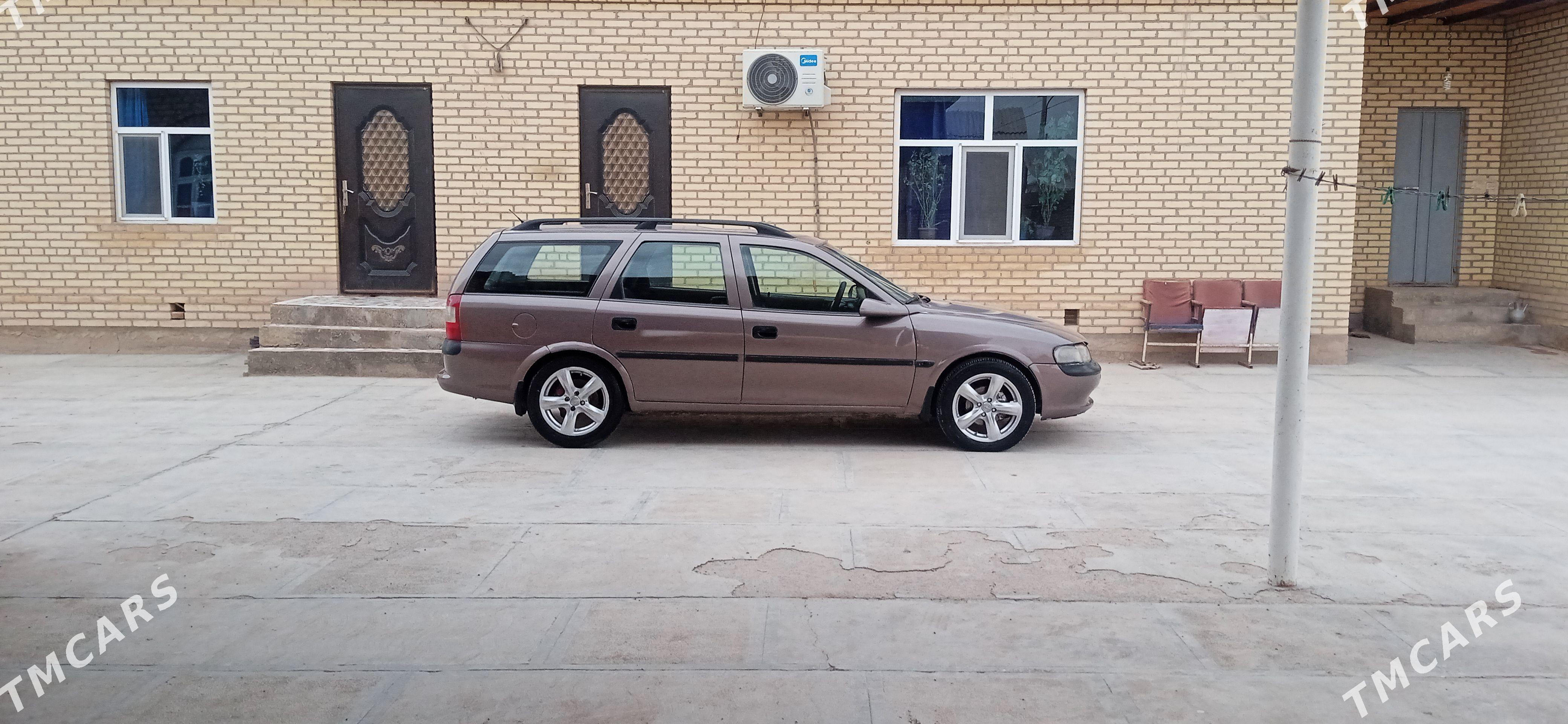 Opel Vectra 1998 - 40 000 TMT - Мары - img 1