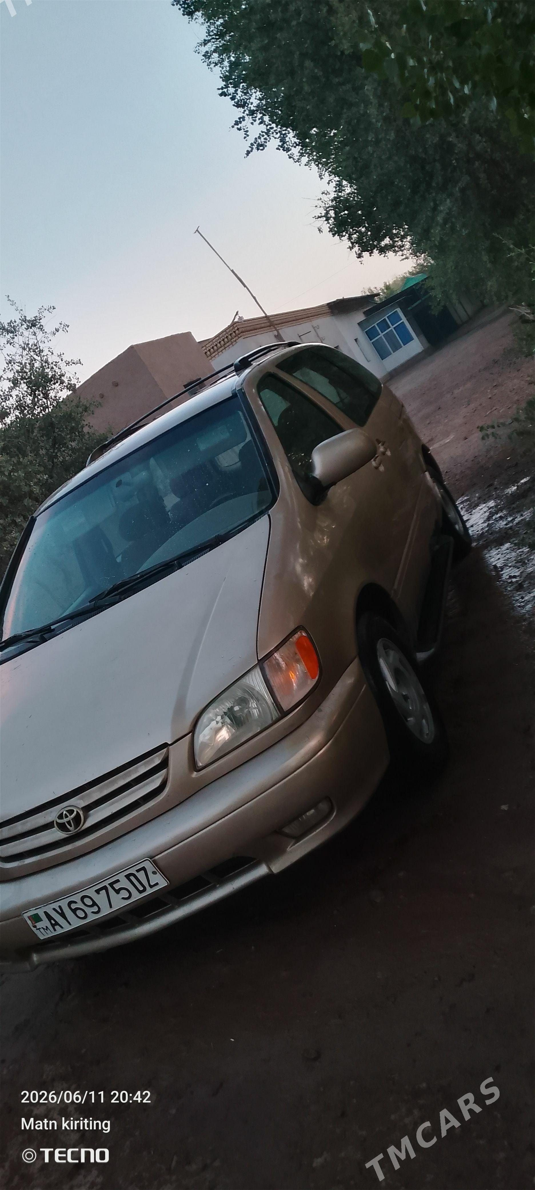 Toyota Sienna 2003 - 180 000 TMT - Gubadag - img 1