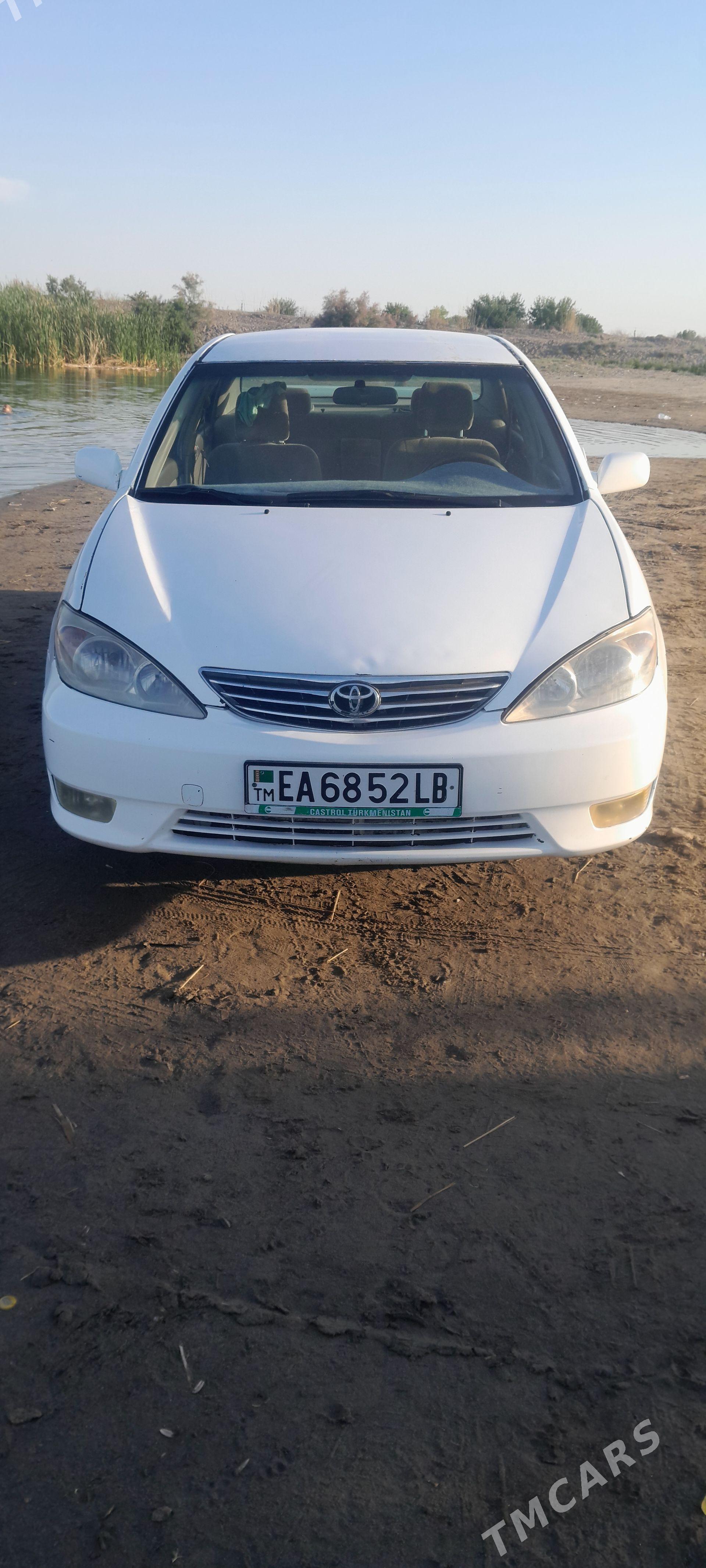 Toyota Camry 2004 - 130 000 TMT - Halaç - img 1