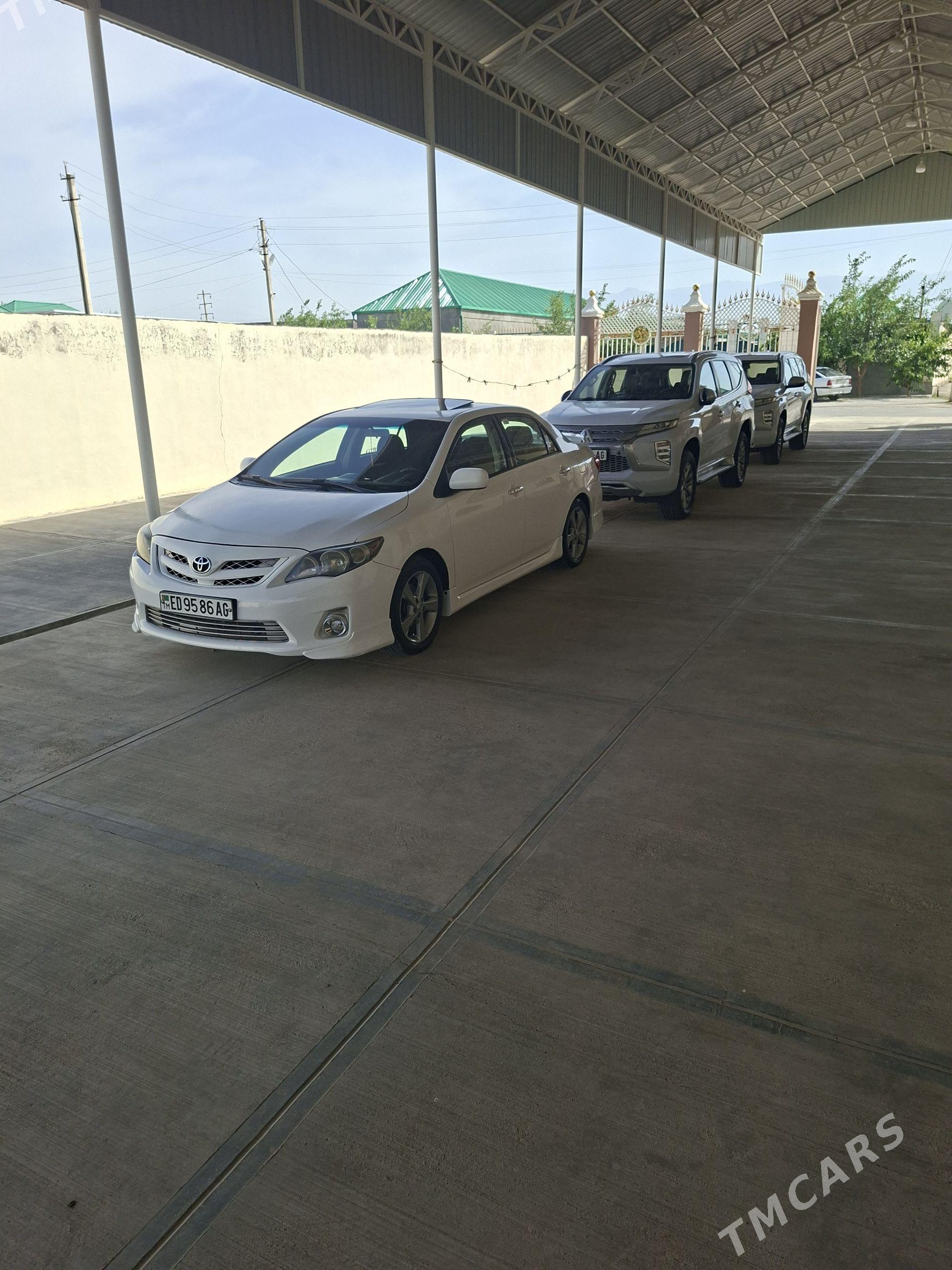 Toyota Corolla 2013 - 186 000 TMT - Aşgabat - img 1