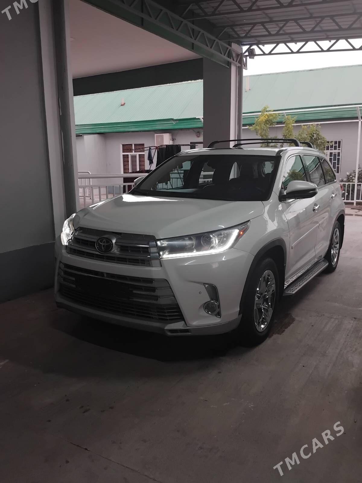 Toyota Highlander 2019 - 550 000 TMT - Ашхабад - img 1