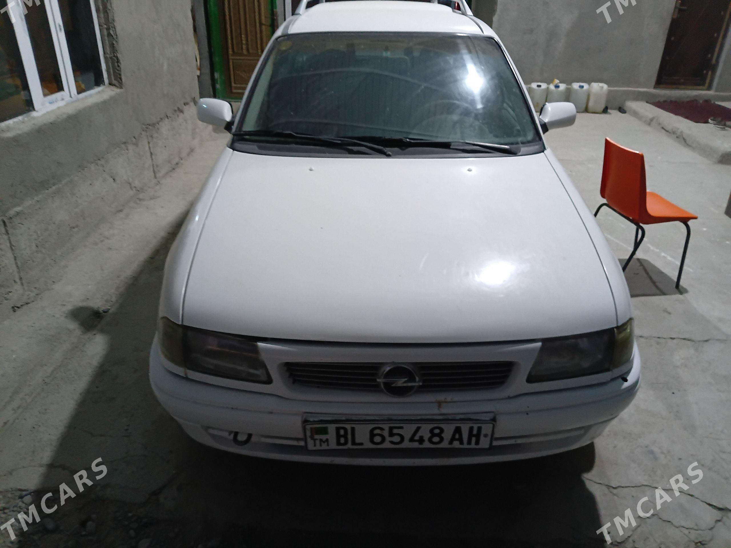 Opel Astra 1995 - 55 000 TMT - Bäherden - img 1