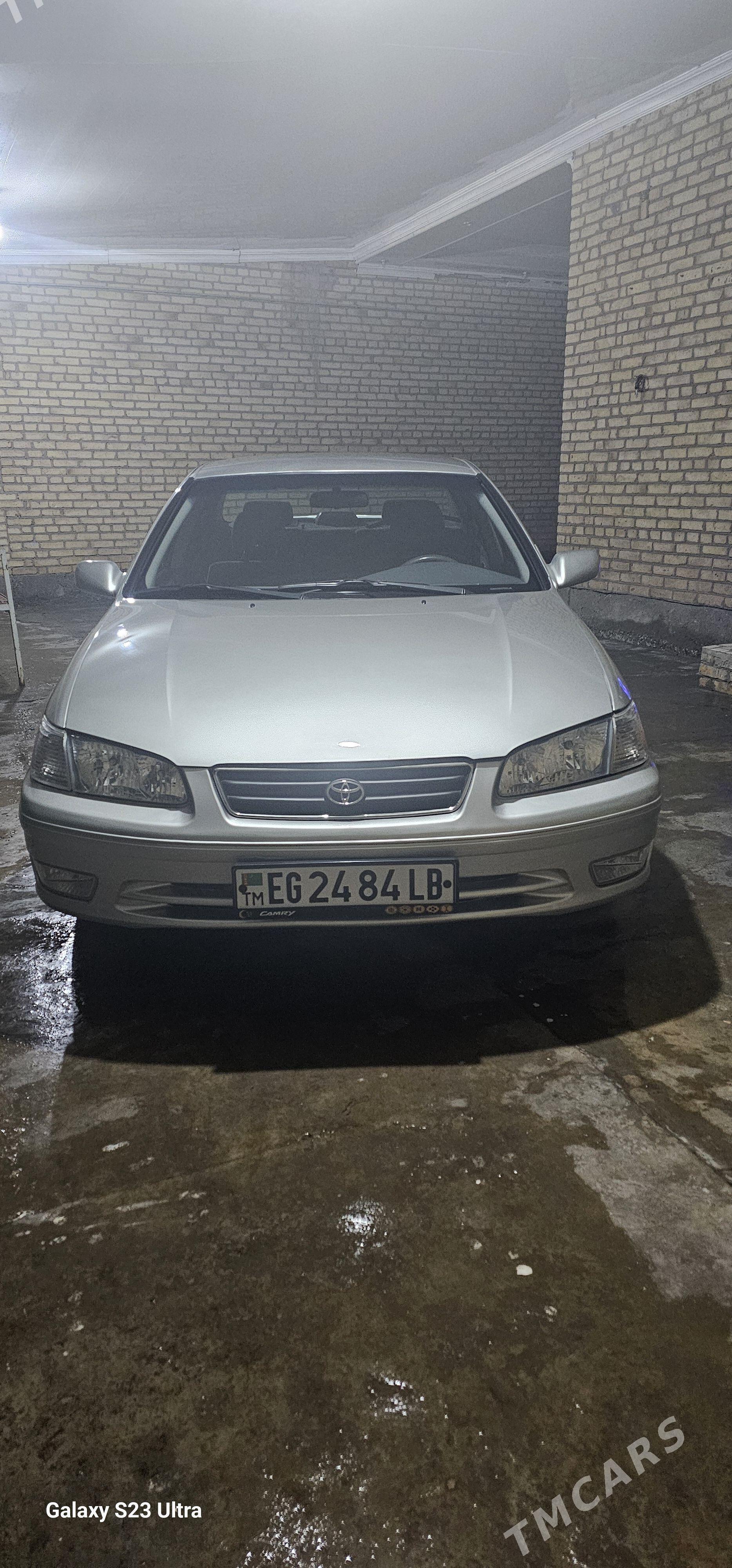 Toyota Camry 2000 - 170 000 TMT - Туркменабат - img 1