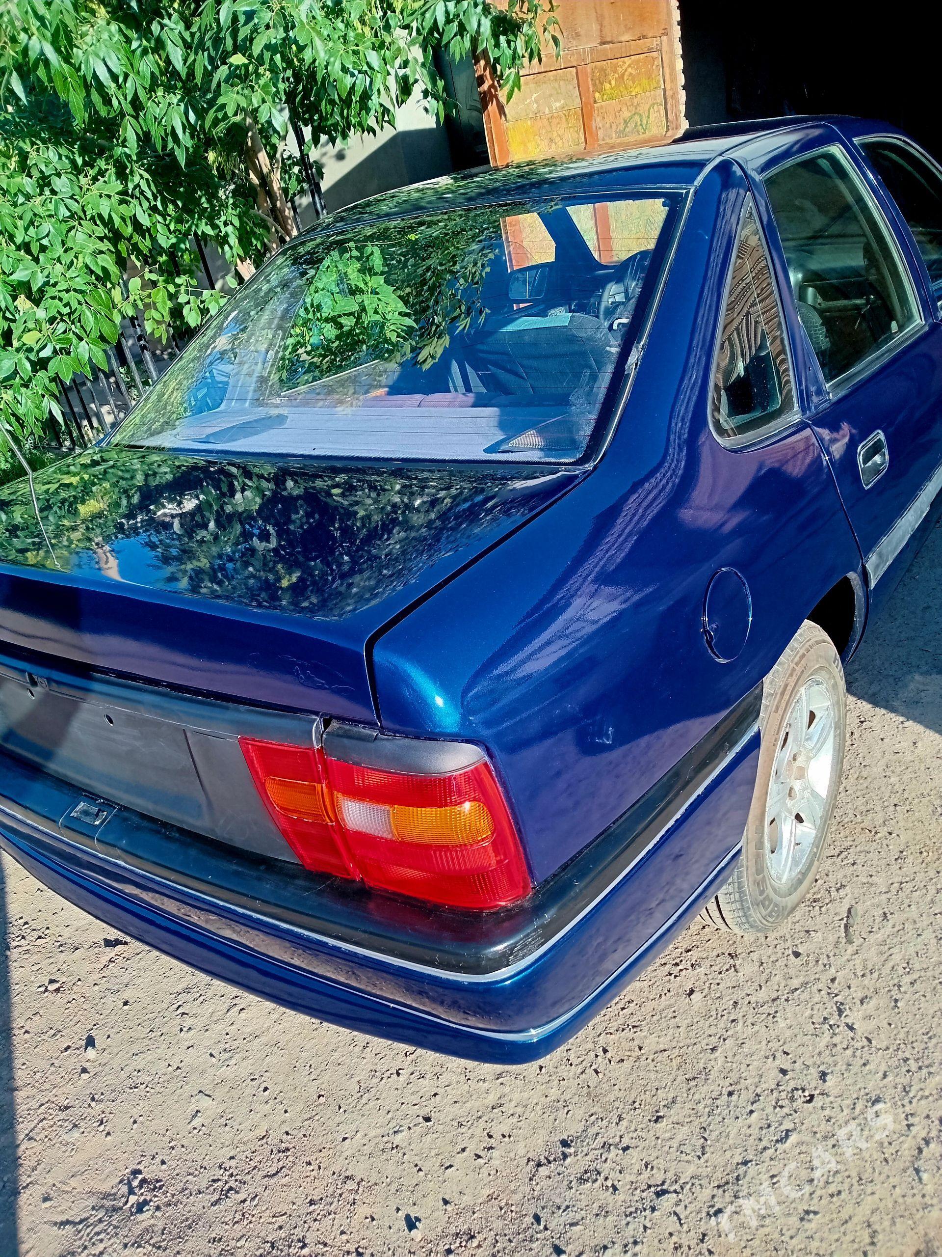Opel Vectra 1991 - 44 000 TMT - Губадаг - img 1