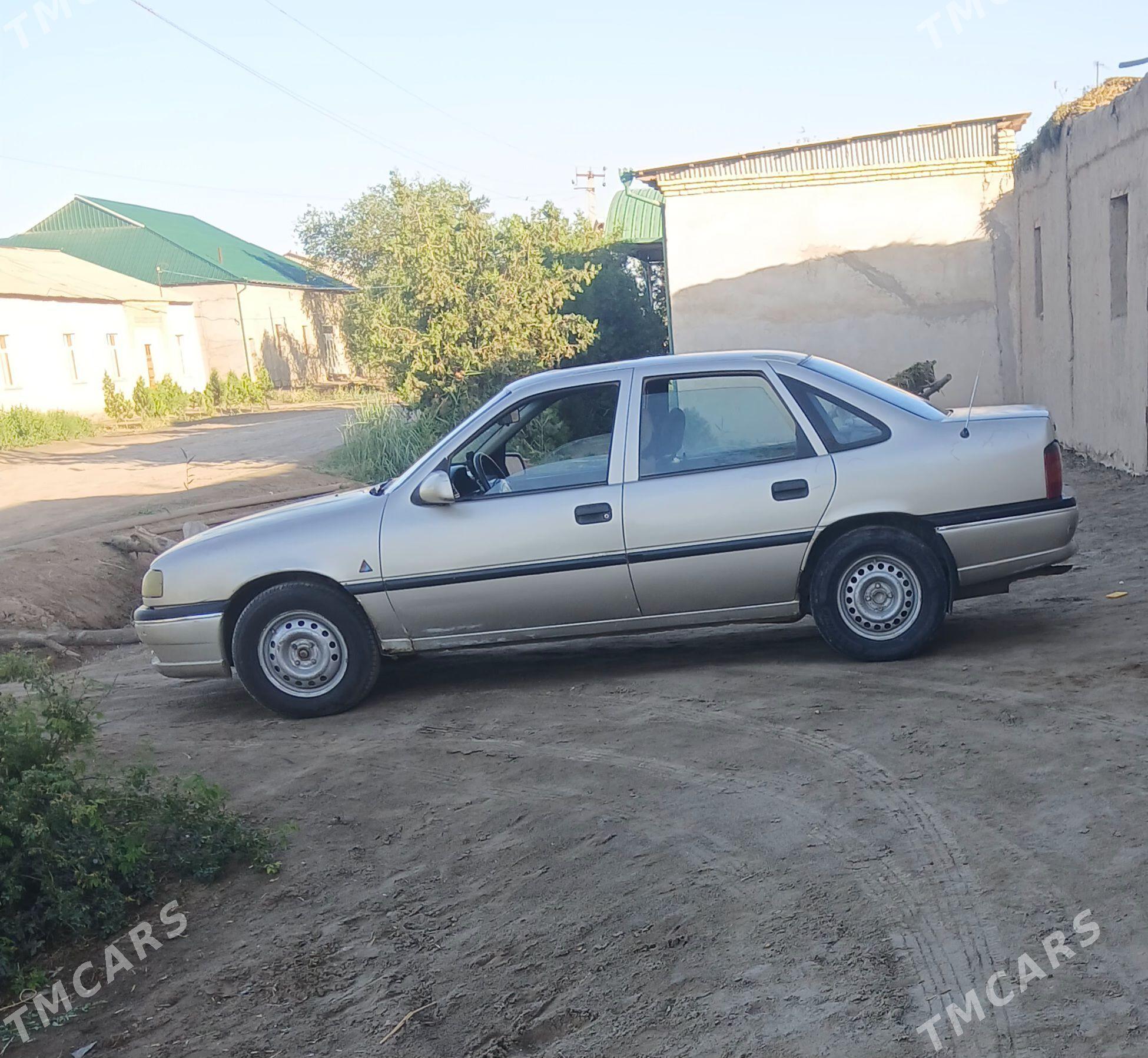 Opel Vectra 1993 - 30 000 TMT - Gurbansoltan Eje - img 1