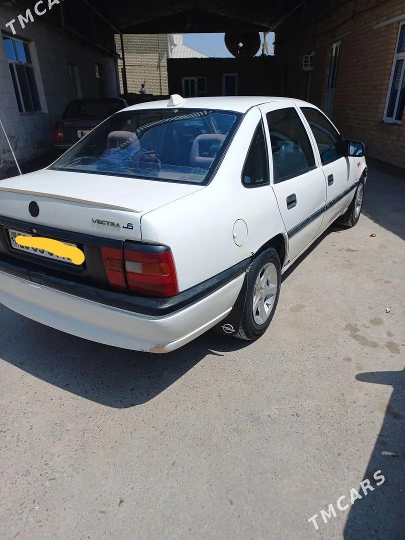 Opel Vectra 1993 - 33 000 TMT - Мары - img 1
