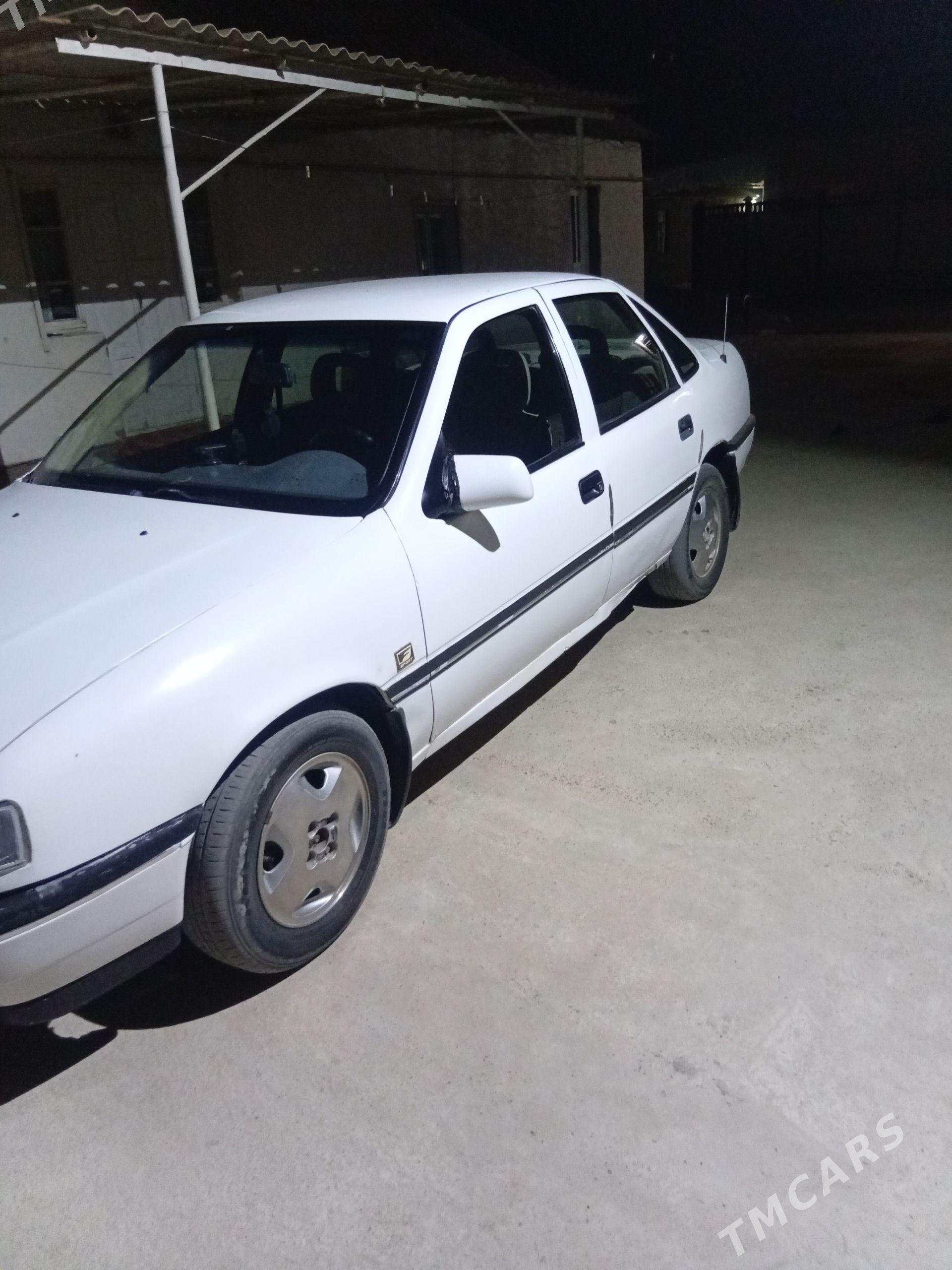 Opel Vectra 1991 - 40 000 TMT - Мары - img 1
