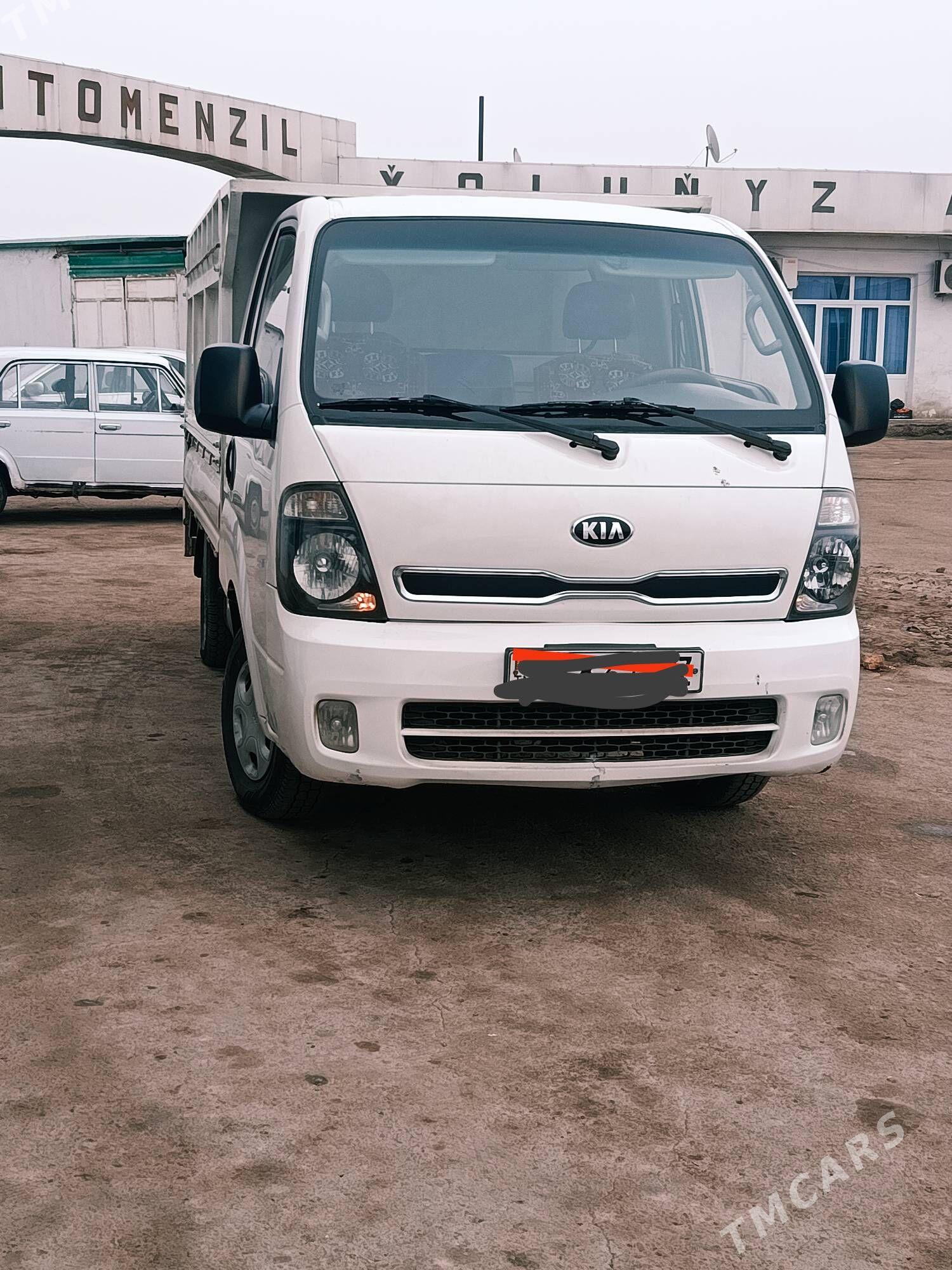 Kia Bongo 2014 - 225 000 TMT - Gurbansoltan Eje - img 1