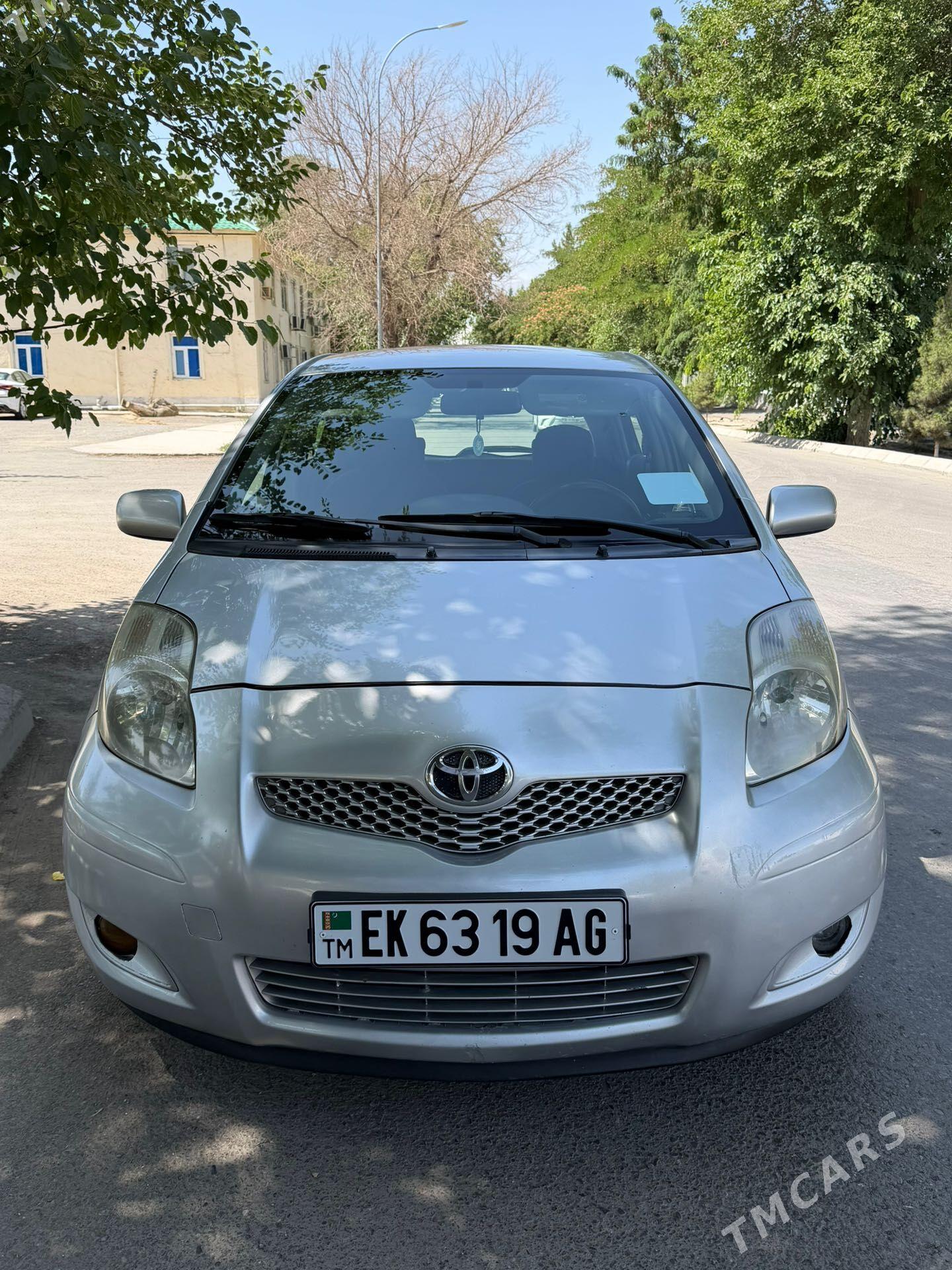 Toyota Yaris 2010 - 135 000 TMT - Ашхабад - img 1