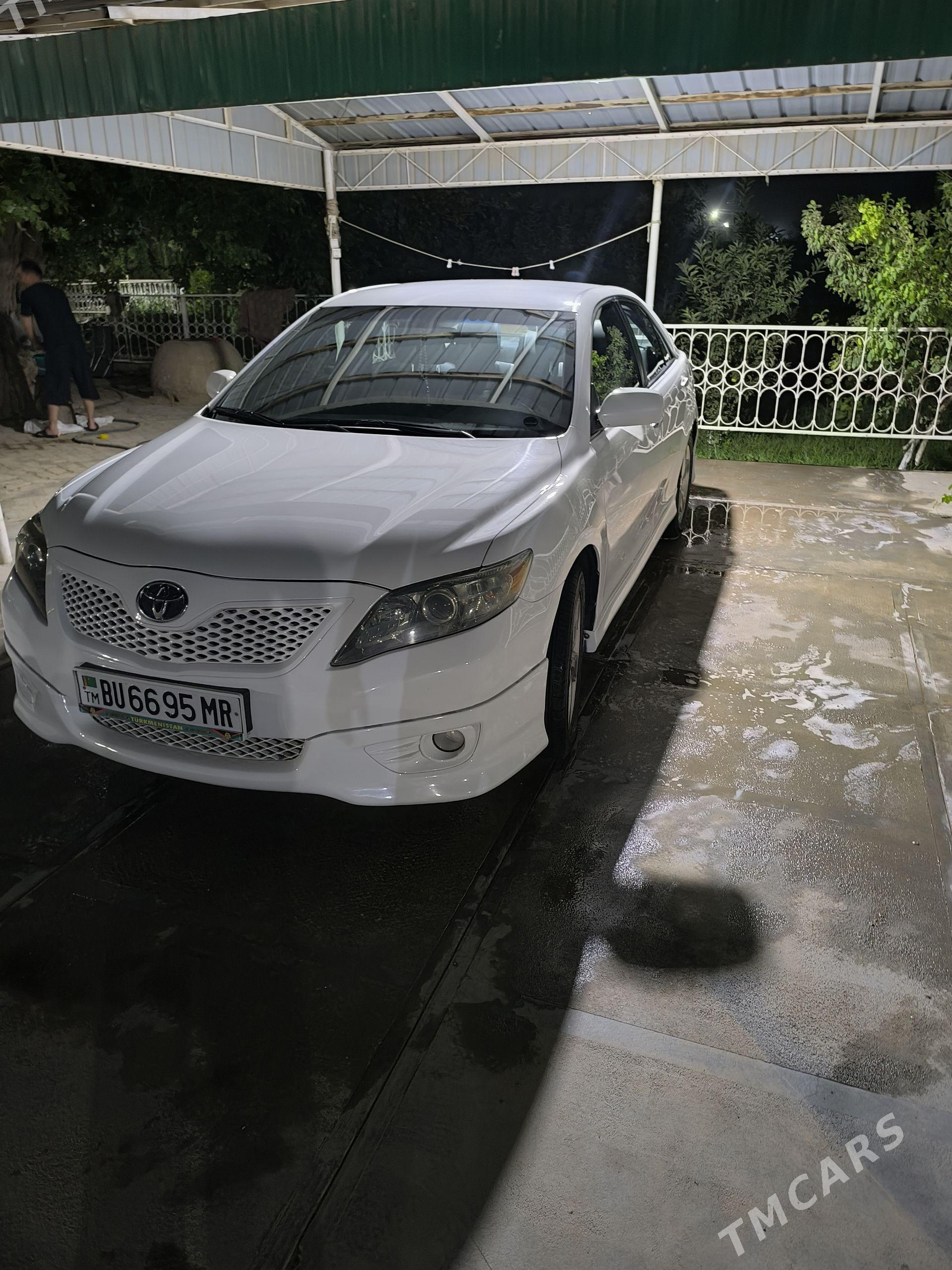 Toyota Camry 2010 - 240 000 TMT - Baýramaly - img 1