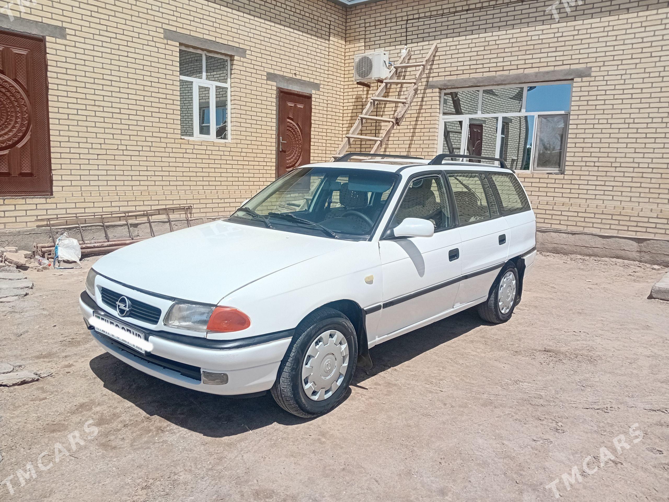 Opel Astra 1995 - 54 000 TMT - Каракумский этрап - img 1