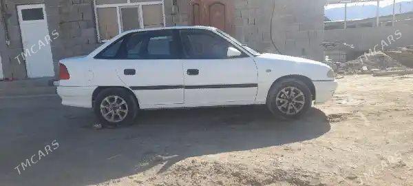 Opel Astra 1993 - 30 000 TMT - Гёкдепе - img 1