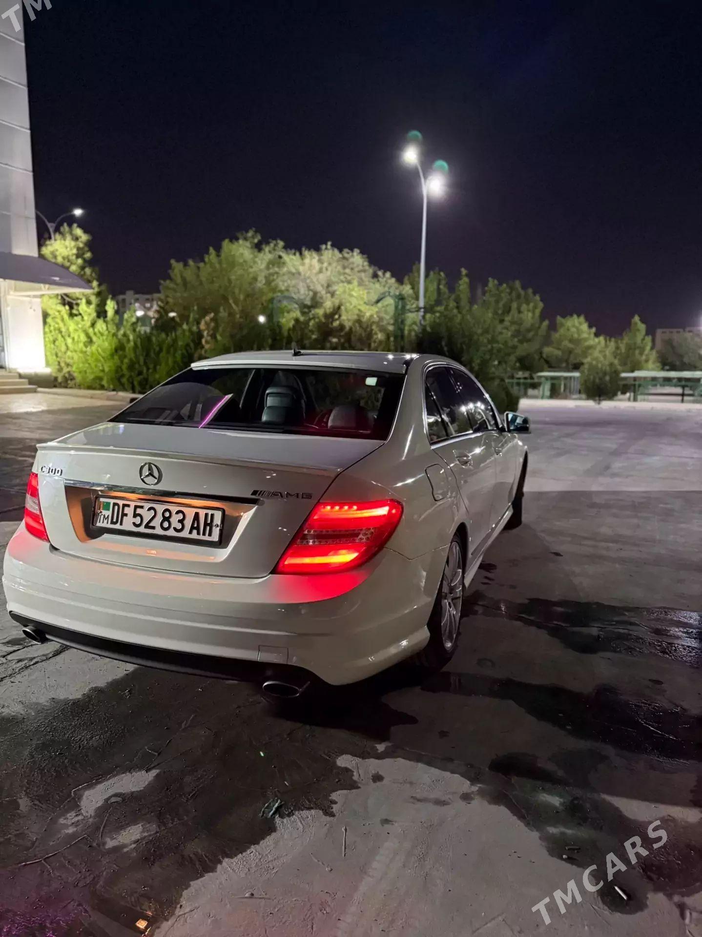 Mercedes-Benz C300 2010 - 167 000 TMT - Ашхабад - img 1