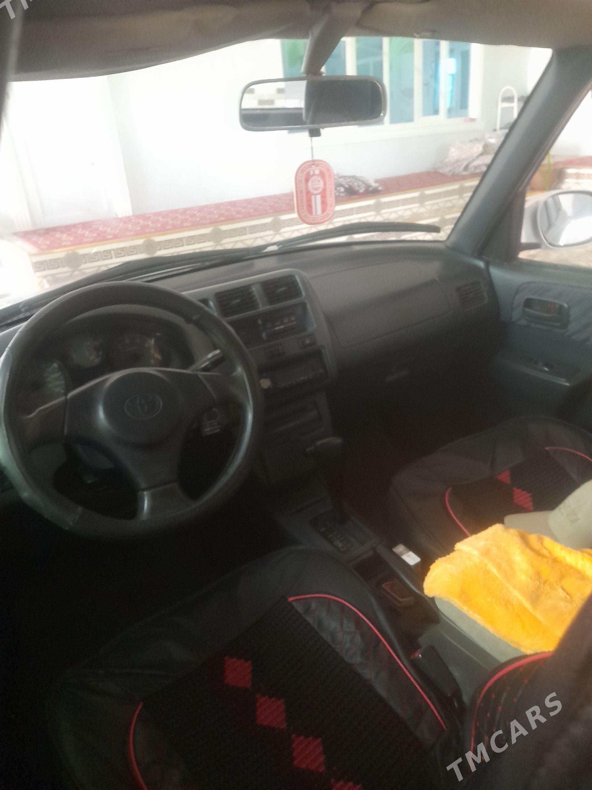 Toyota RAV4 1999 - 110 000 TMT - Халач - img 1
