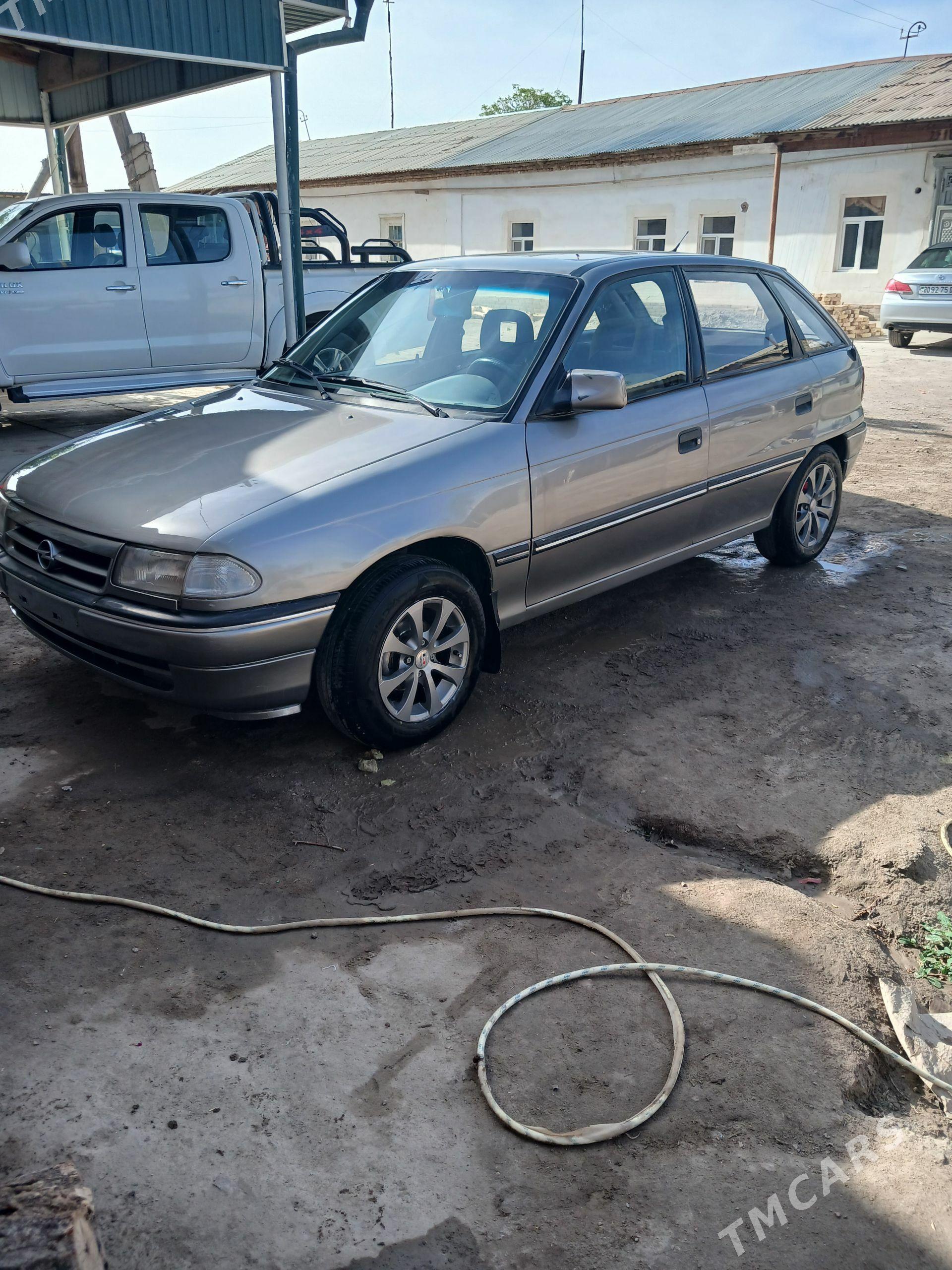Opel Astra 1992 - 33 000 TMT - Köneürgenç - img 1