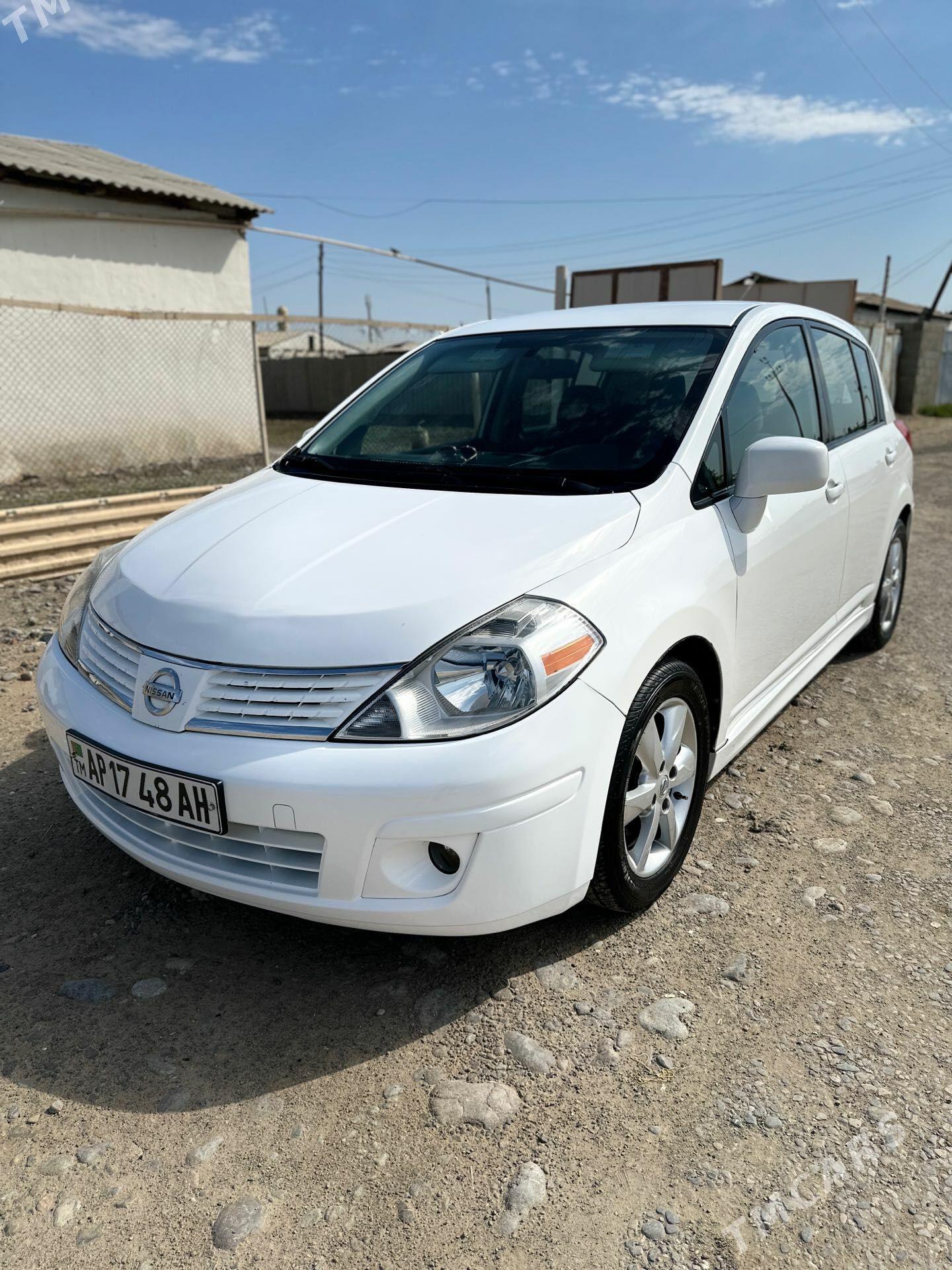 Nissan Versa 2010 - 140 000 TMT - Анев - img 1