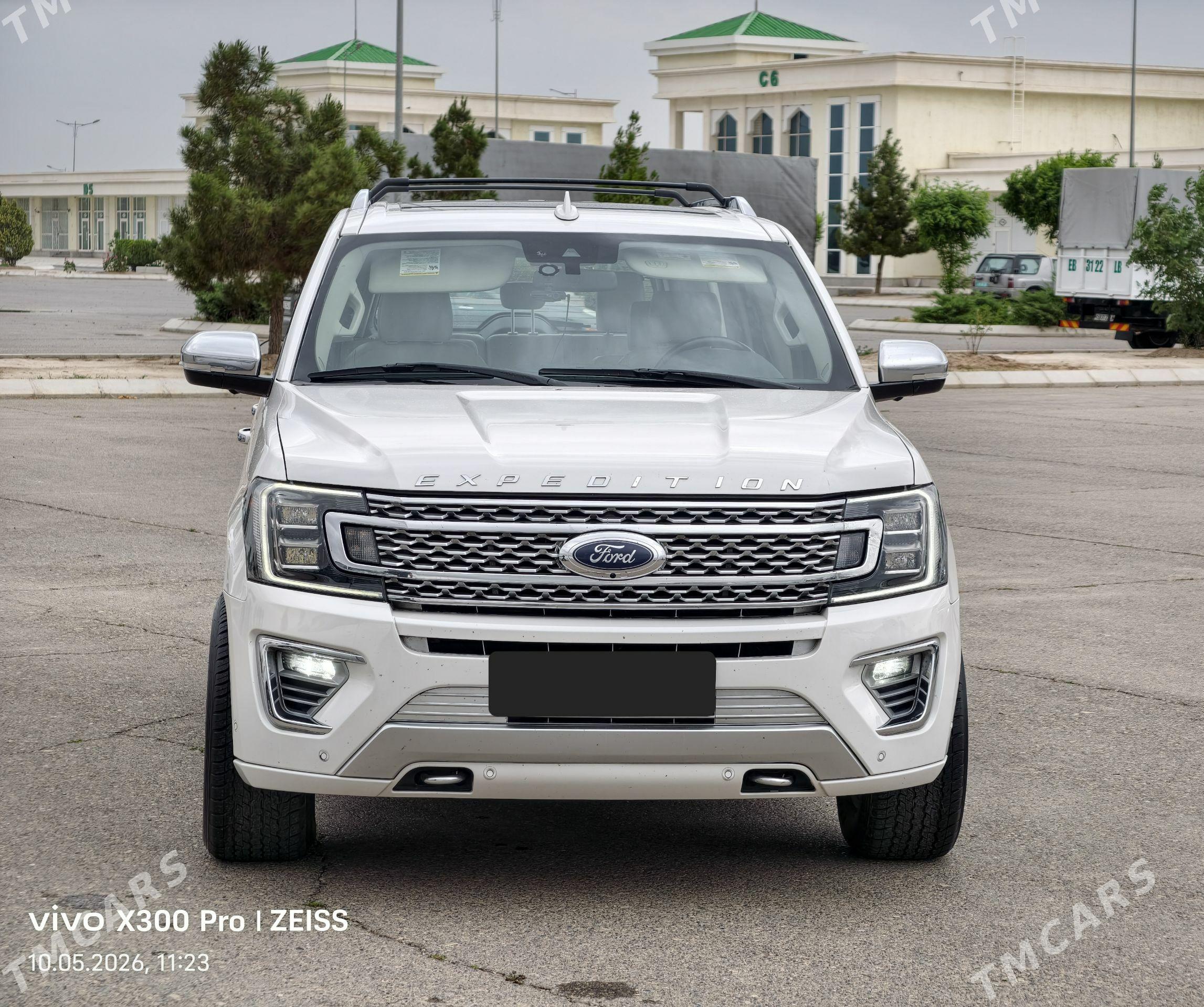 Ford Expedition 2018 - 465 000 TMT - Дянев - img 1