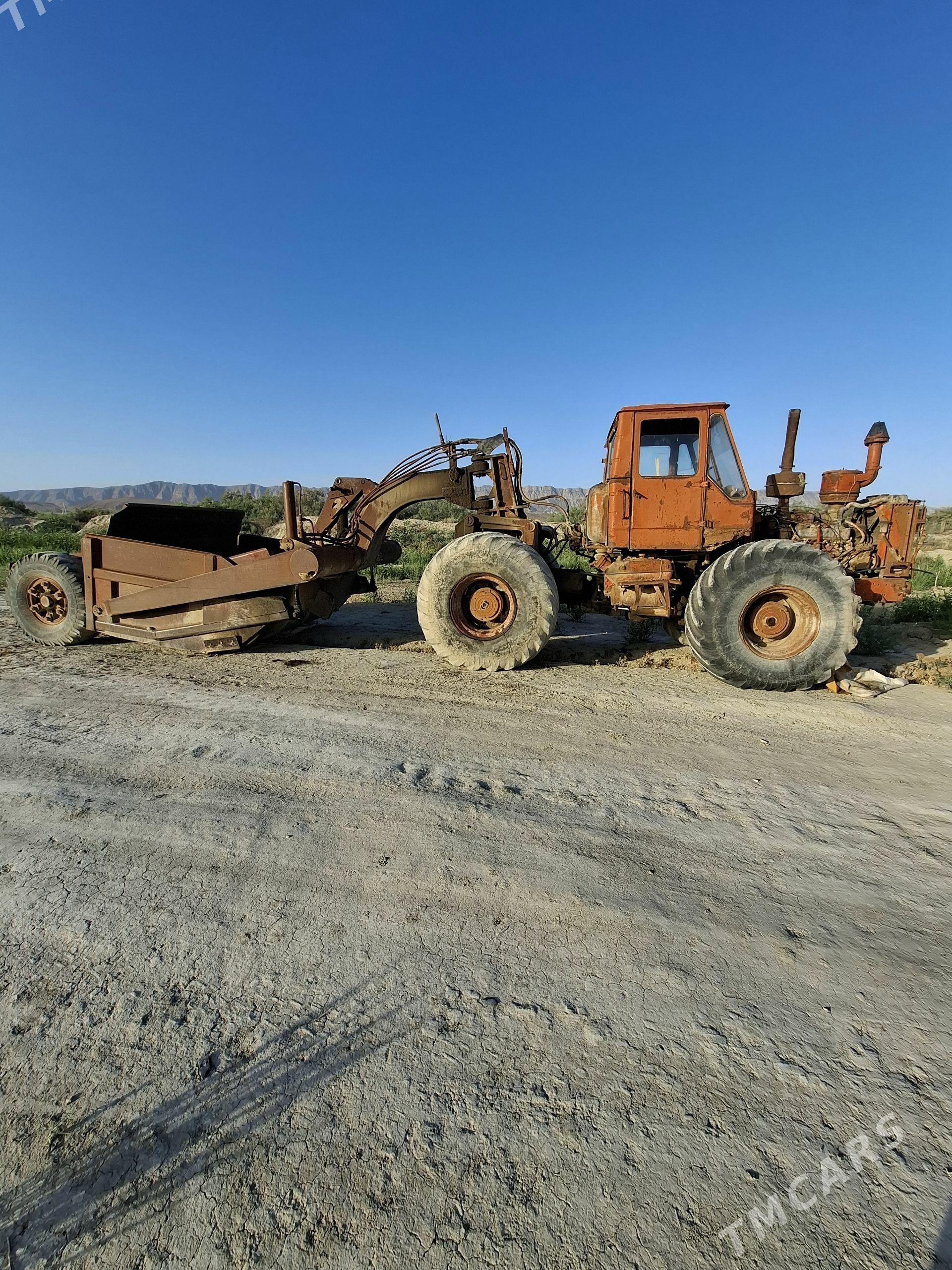 MTZ 80 1995 - 50 000 TMT - Ak bugdaý etraby - img 1
