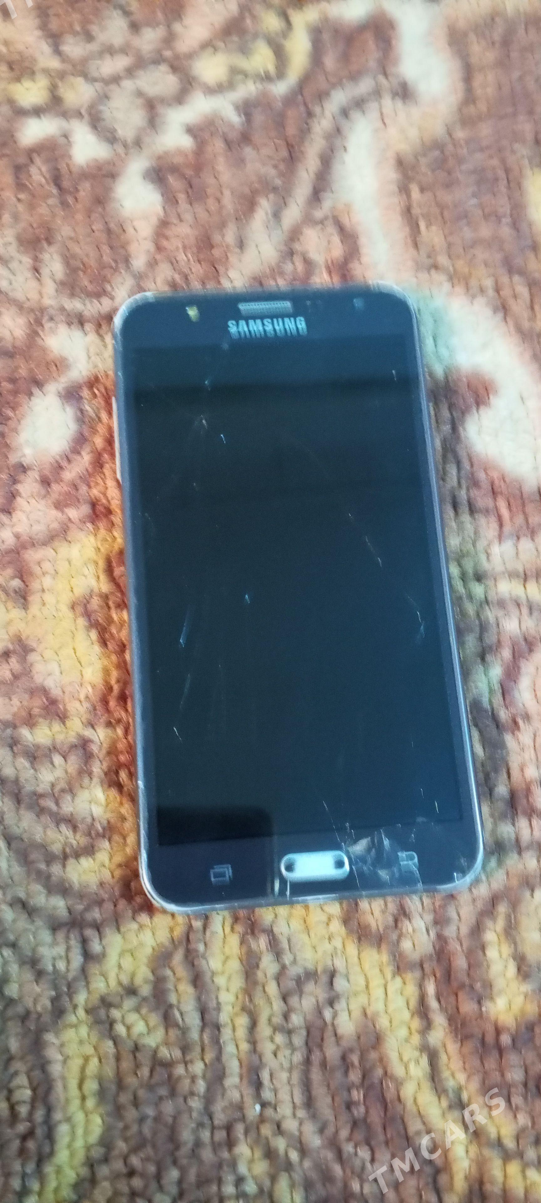 Samsung Galaxy J 7 - Чарджоу - img 1