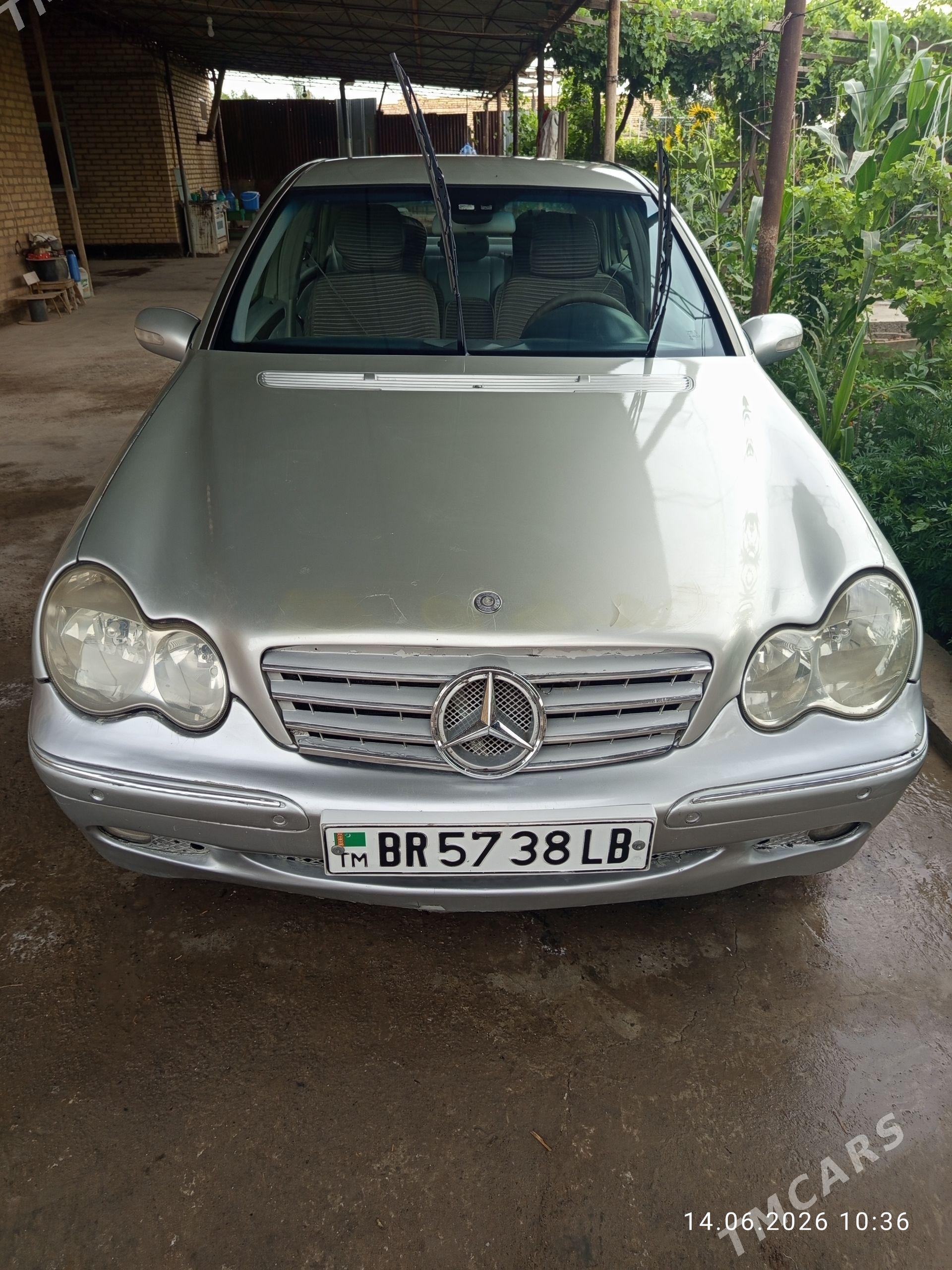 Mercedes-Benz C-Class 2001 - 80 000 TMT - Türkmenabat - img 1