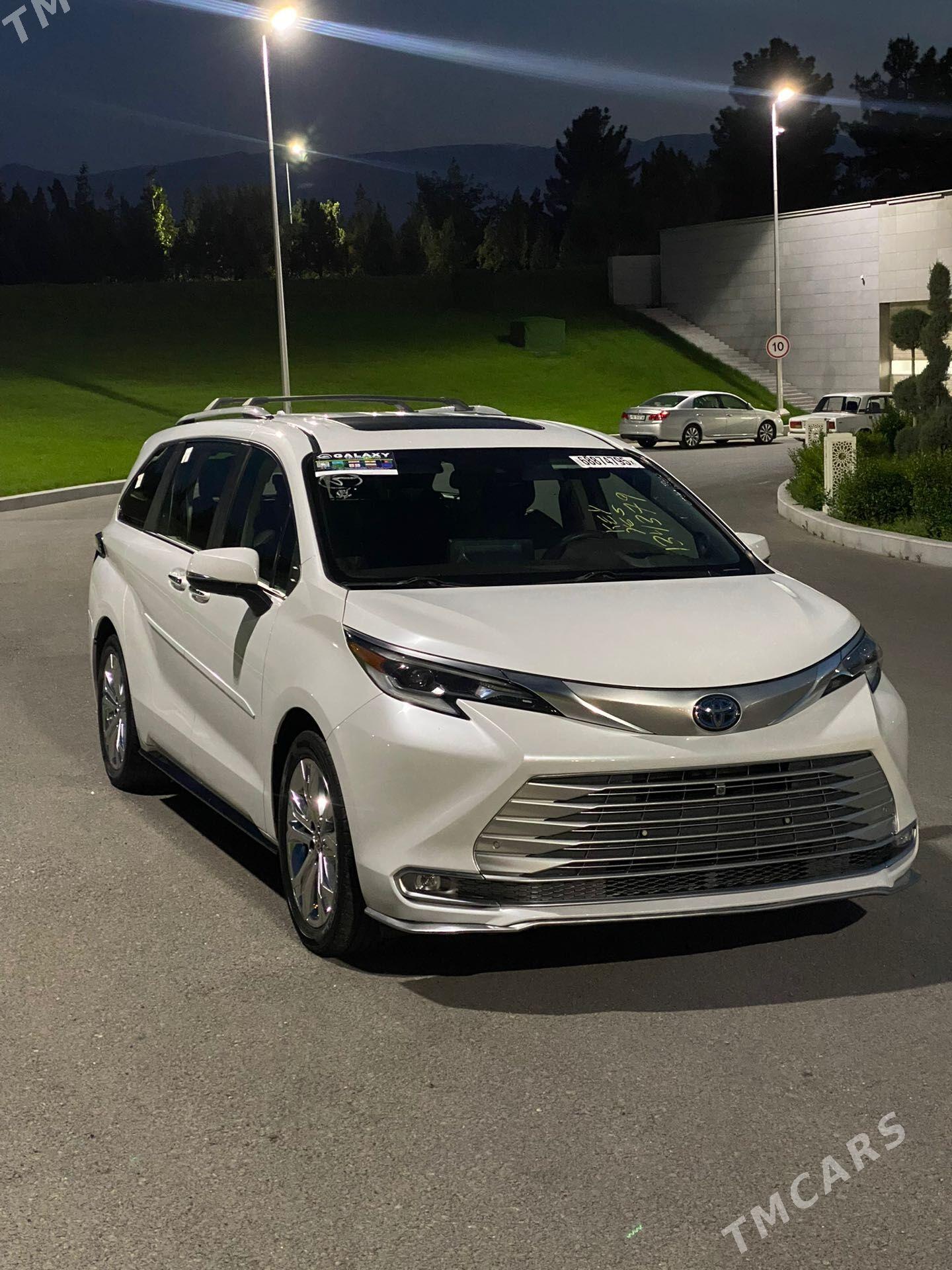Toyota Sienna 2023 - 750 000 TMT - Aşgabat - img 1
