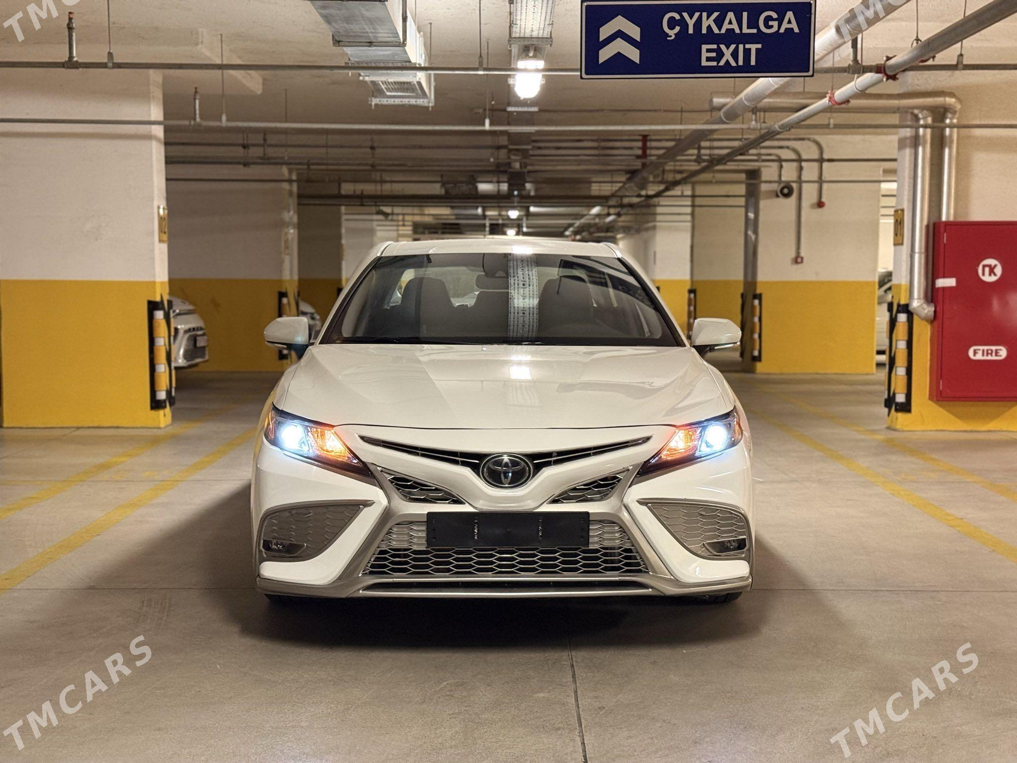 Toyota Camry 2023 - 370 000 TMT - Ашхабад - img 1
