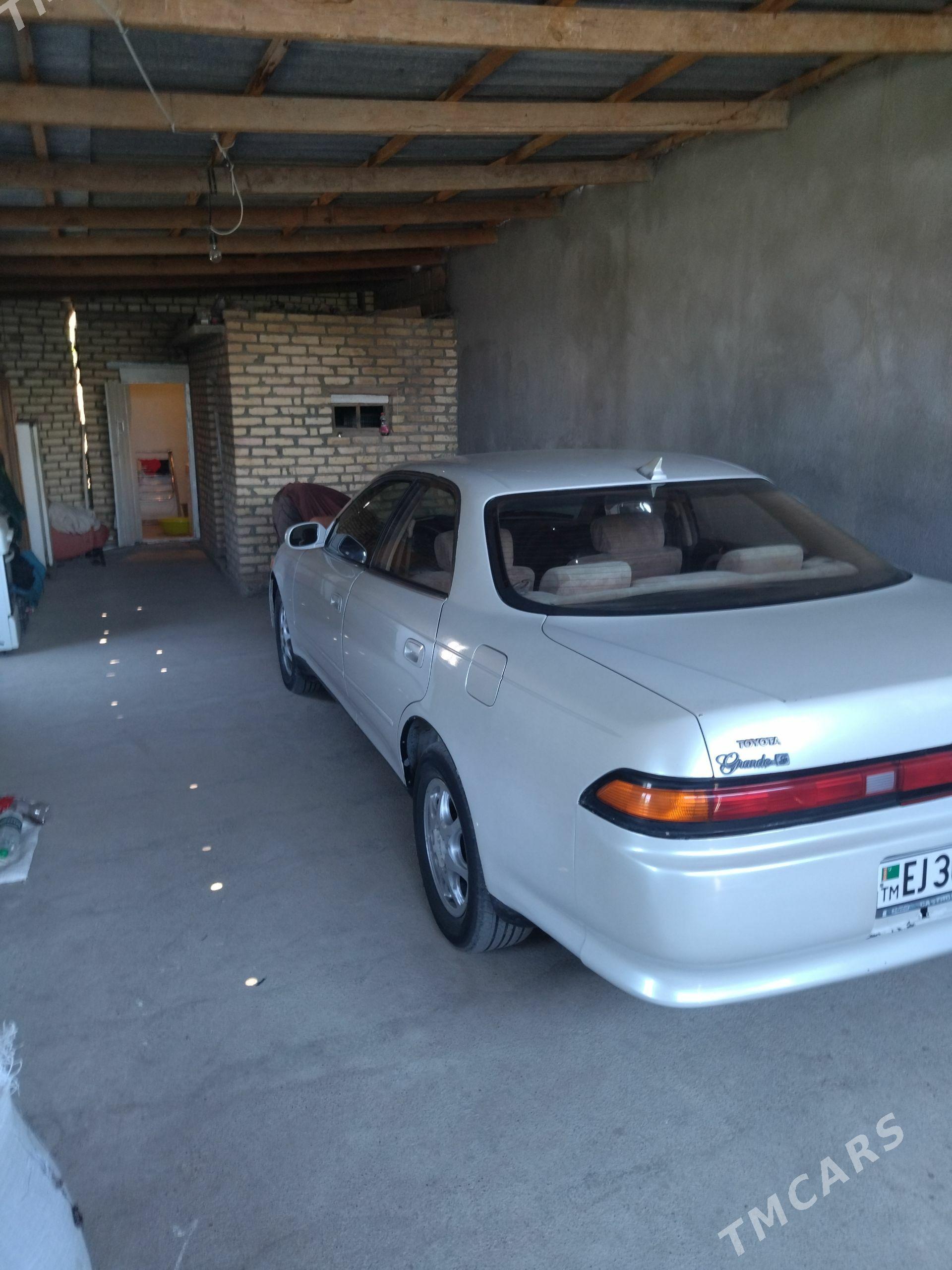 Toyota Mark II 1993 - 68 000 TMT - Мары - img 1