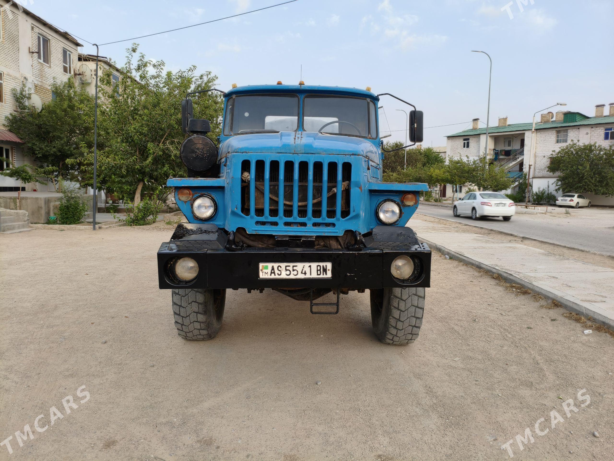 Ural 4320 1980 - 180 000 TMT - Jebel - img 1