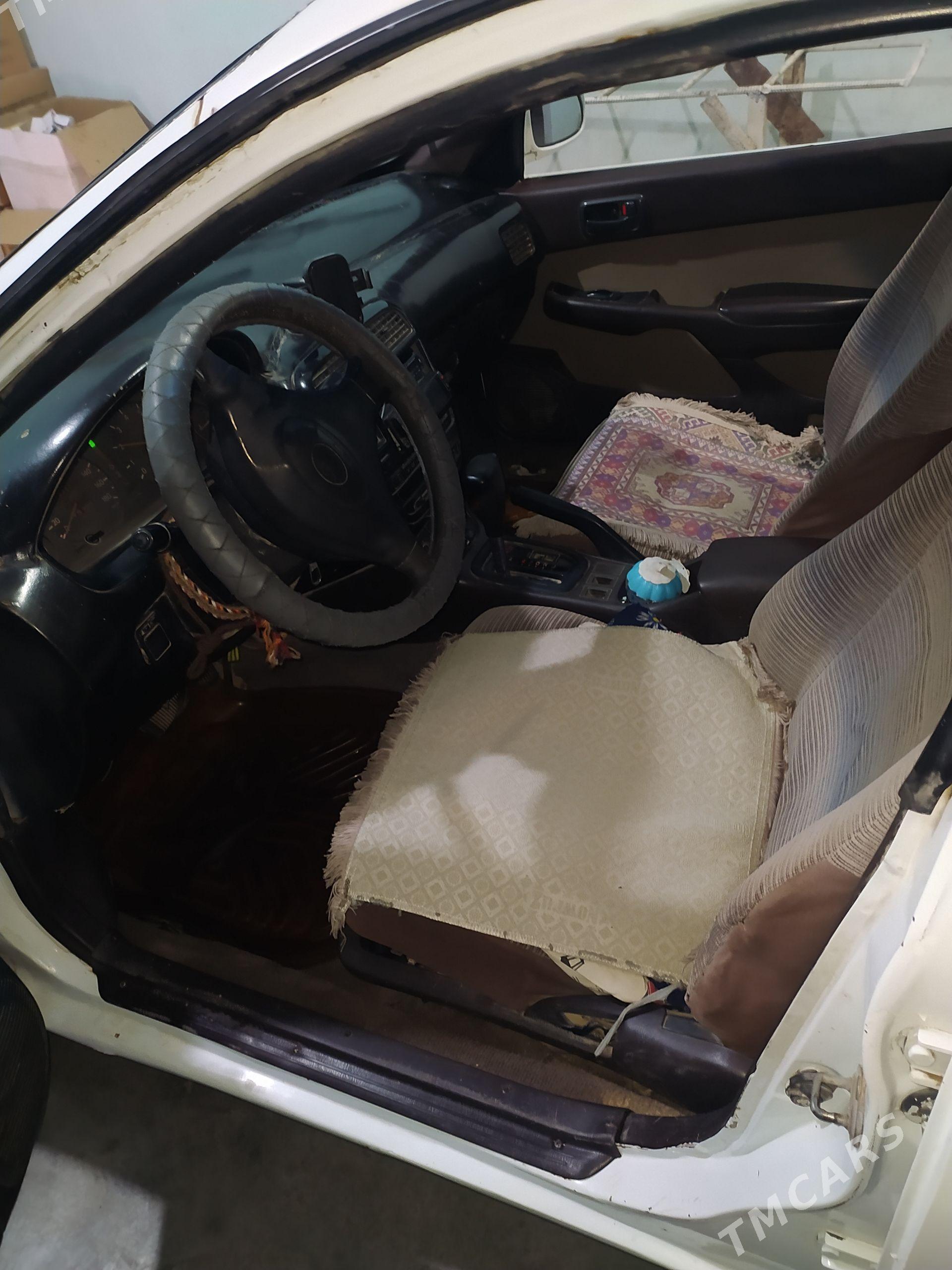 Toyota Carina 1993 - 43 000 TMT - Сакарчага - img 1