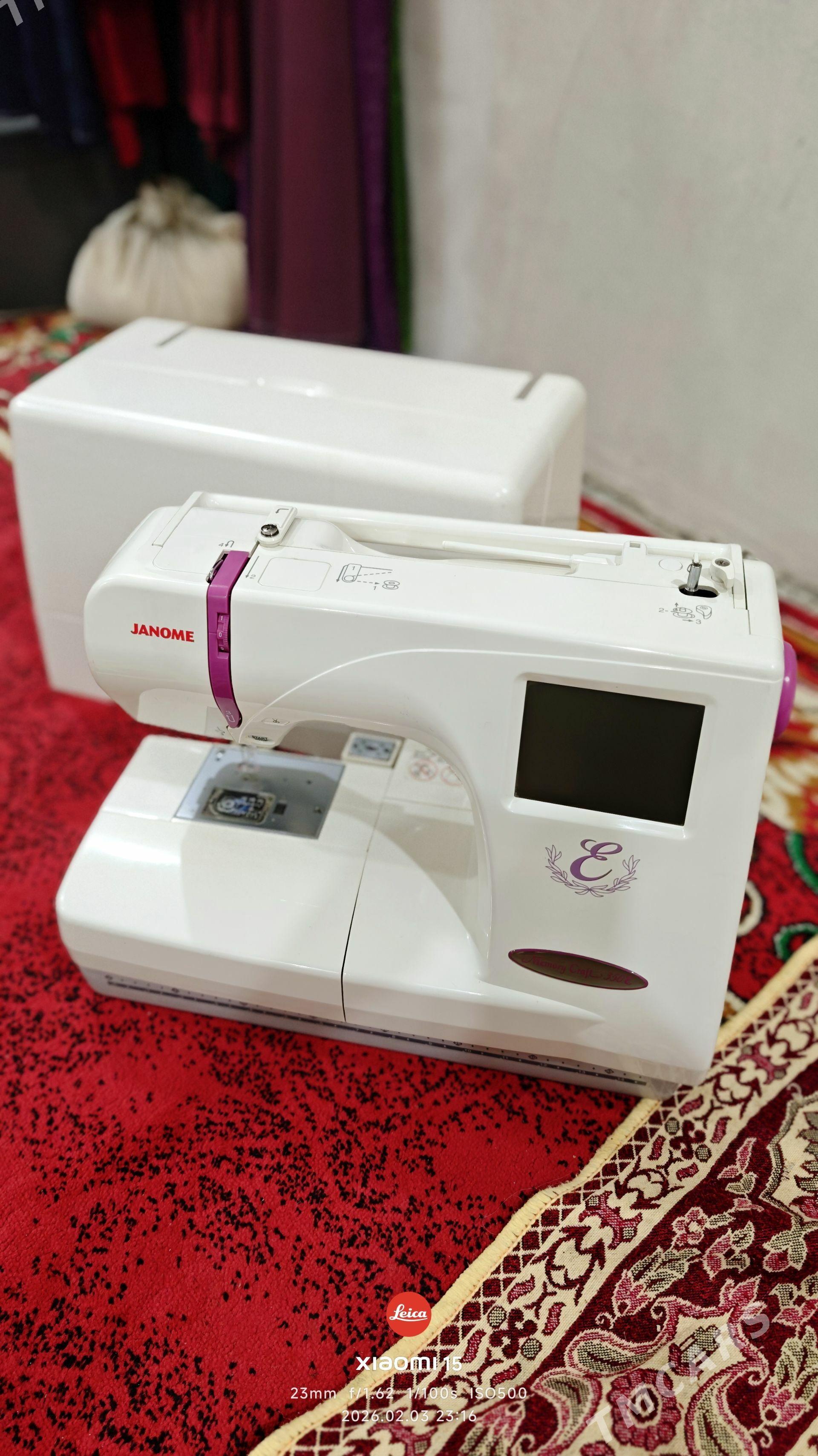 JANOME 350E - Mary - img 1