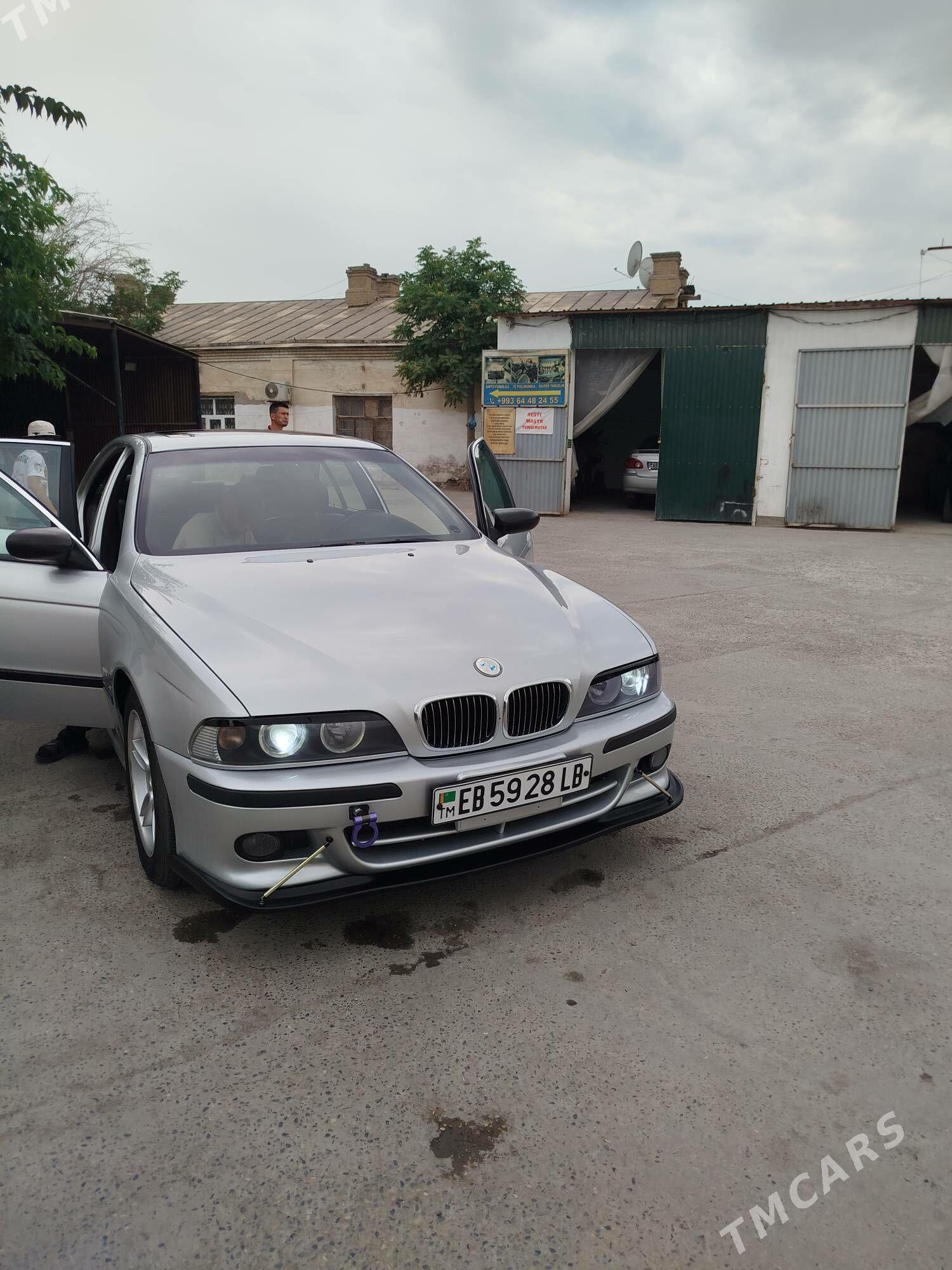 BMW 530 2002 - 190 000 TMT - Çärjew - img 1
