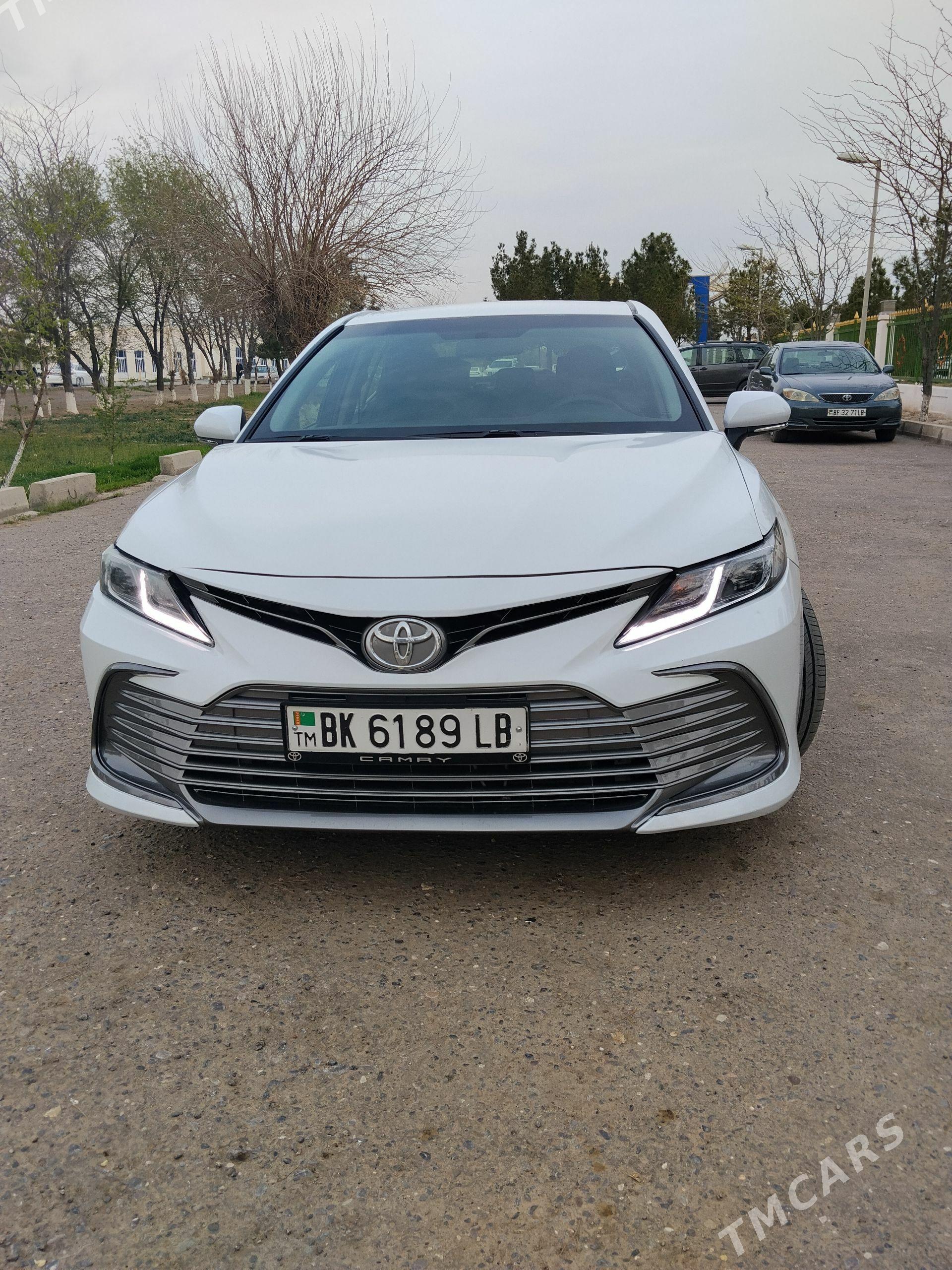 Toyota Camry Hybrid 2021 - 250 000 TMT - Туркменабат - img 1