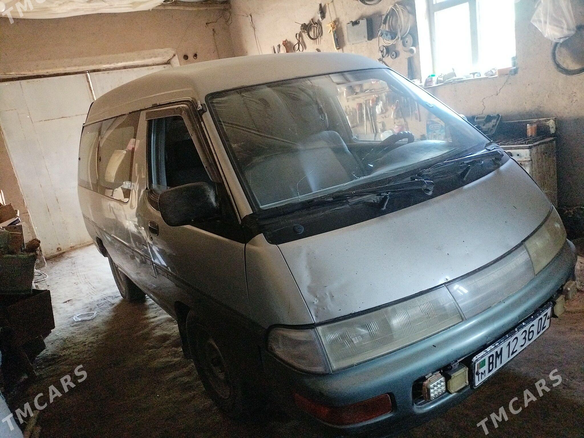 Toyota Town Ace 1983 - 20 000 TMT - Türkmenbaşy etr. - img 1
