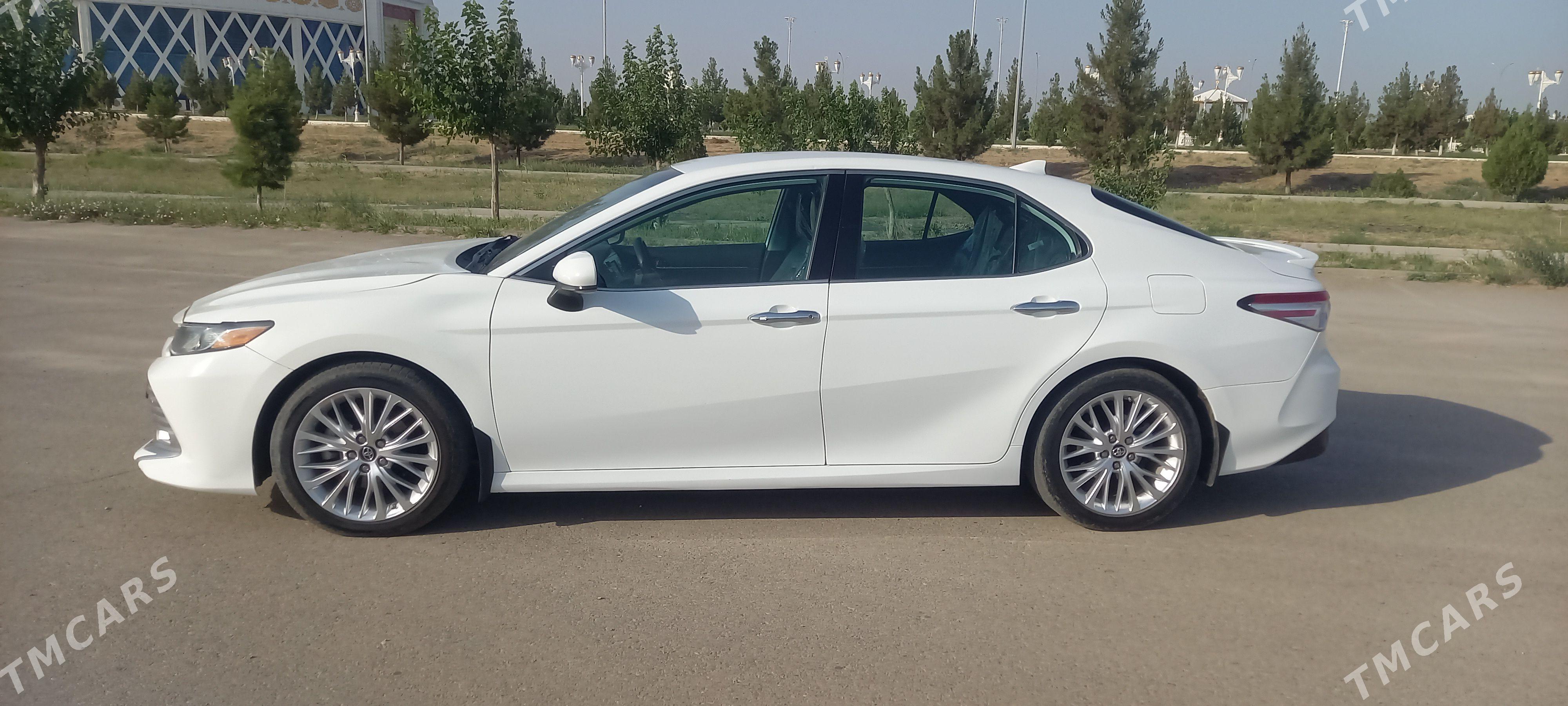 Toyota Camry 2020 - 280 000 TMT - Мургап - img 1