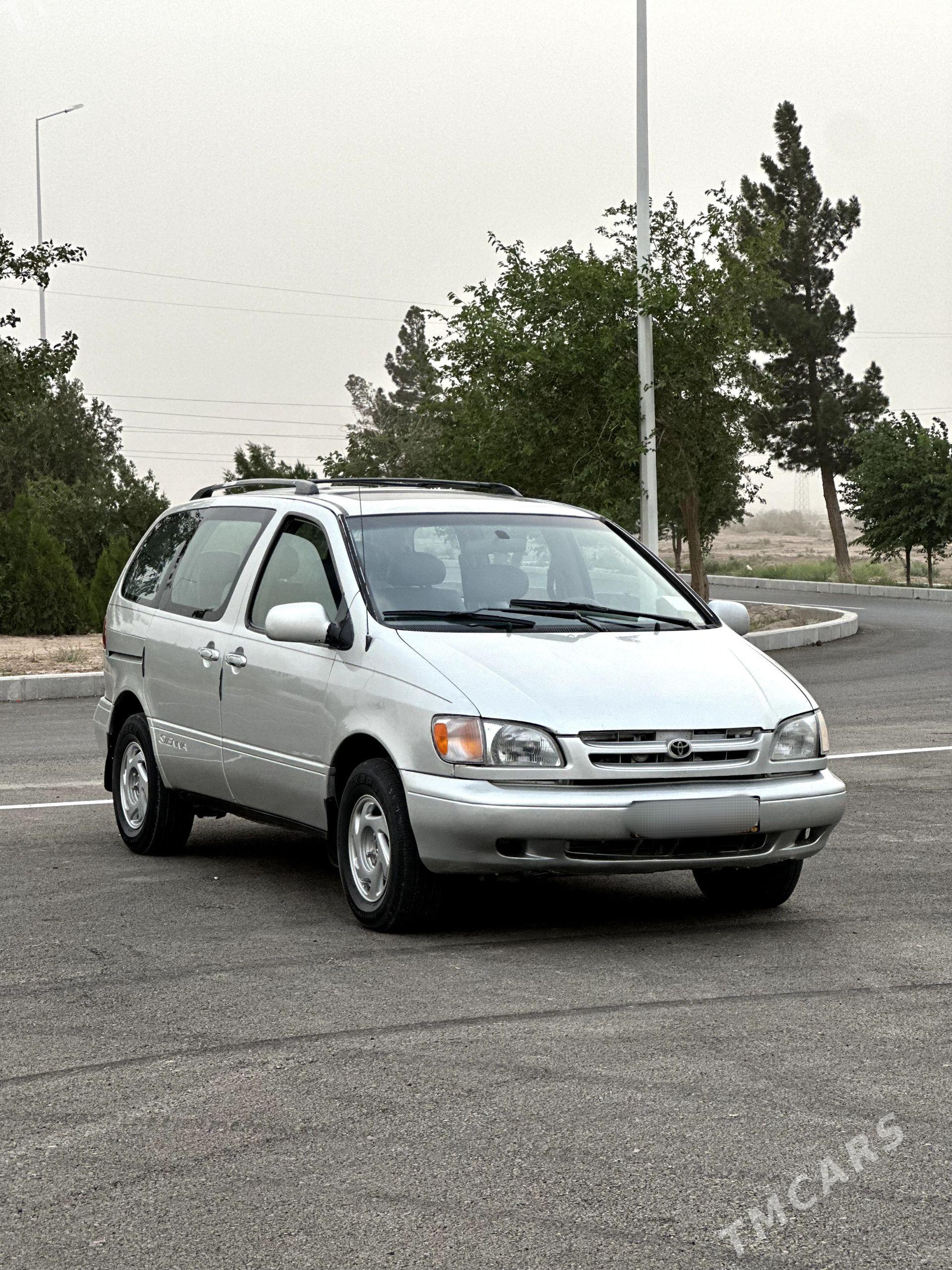 Toyota Sienna 1999 - 144 000 TMT - Теджен - img 1