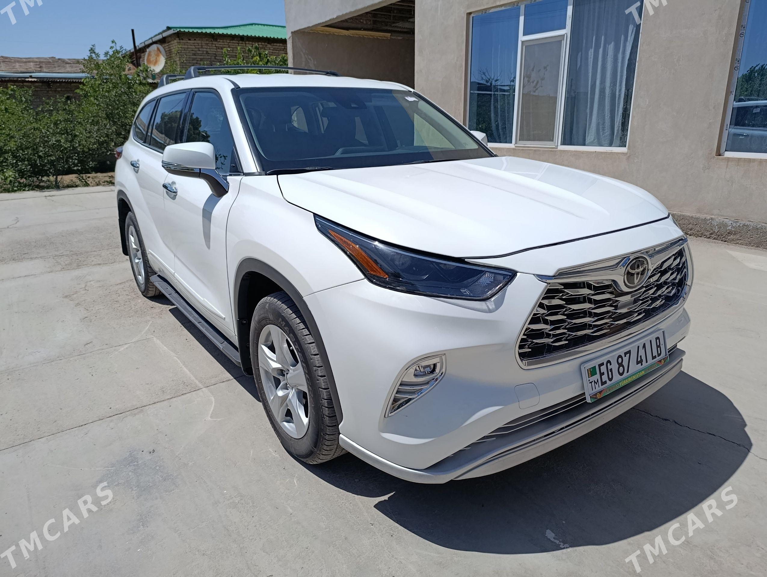 Toyota Highlander 2022 - 525 000 TMT - Туркменабат - img 1