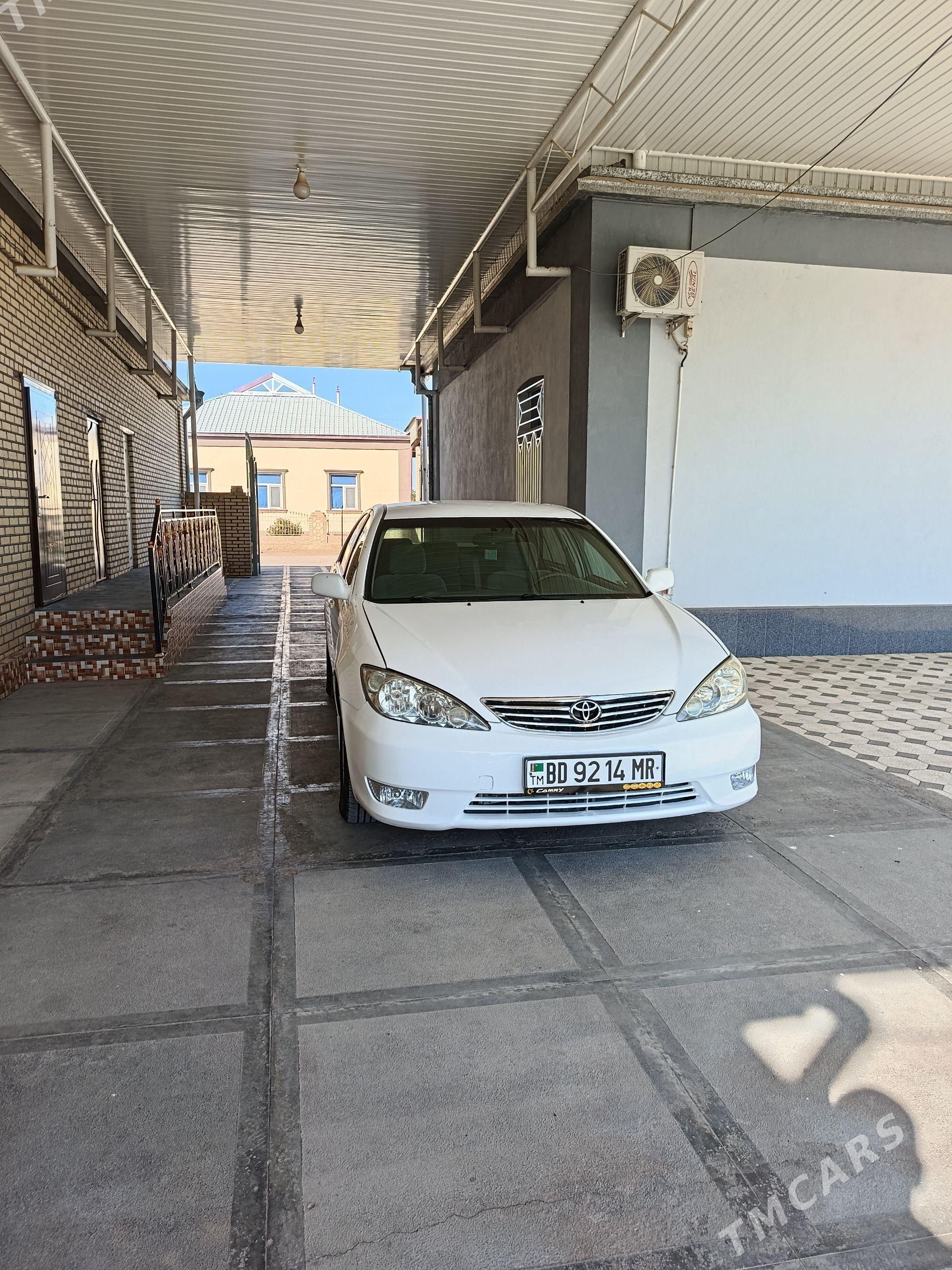 Toyota Camry 2005 - 190 000 TMT - Мары - img 1