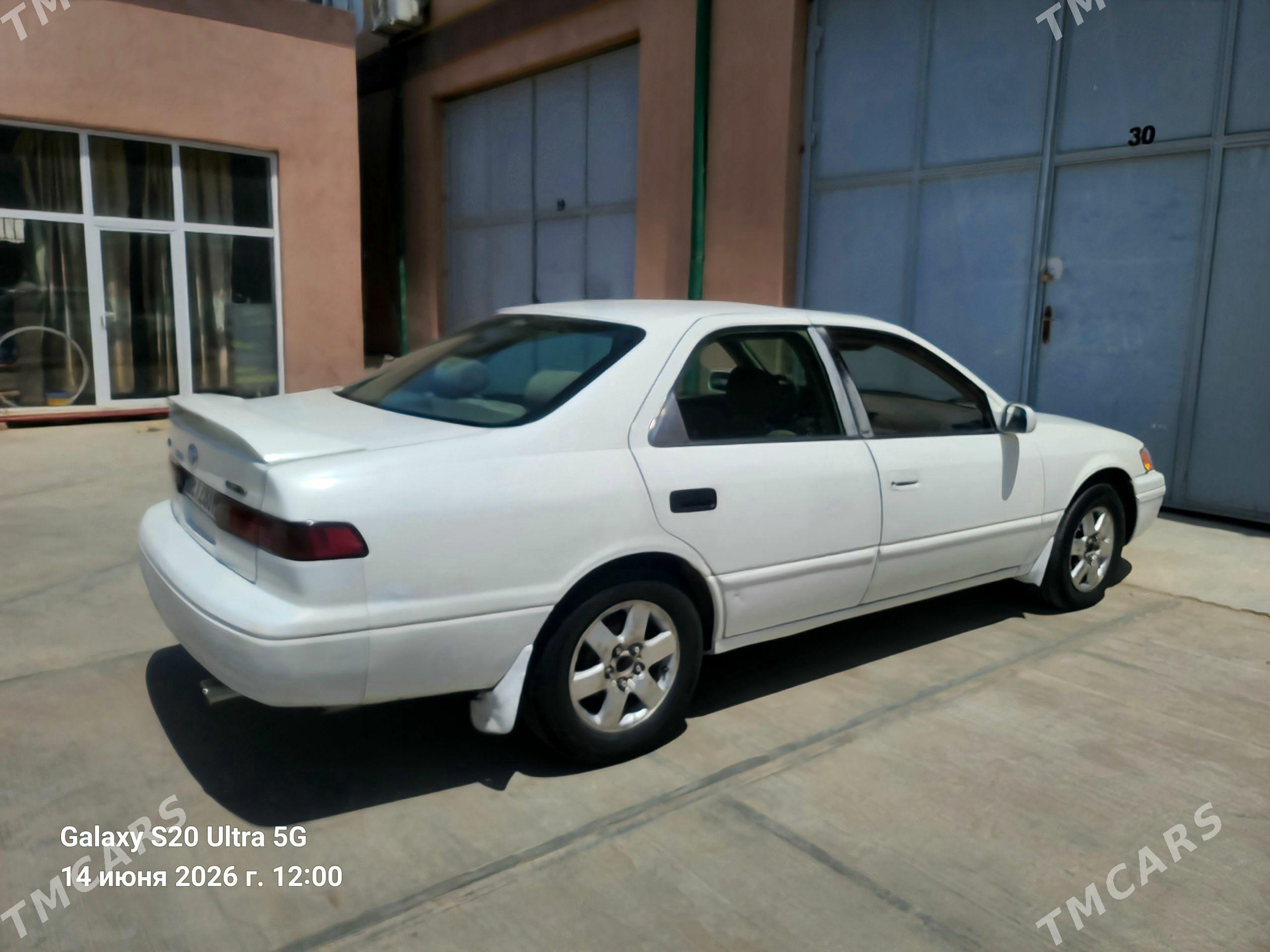 Toyota Camry 1999 - 135 000 TMT - Мары - img 1