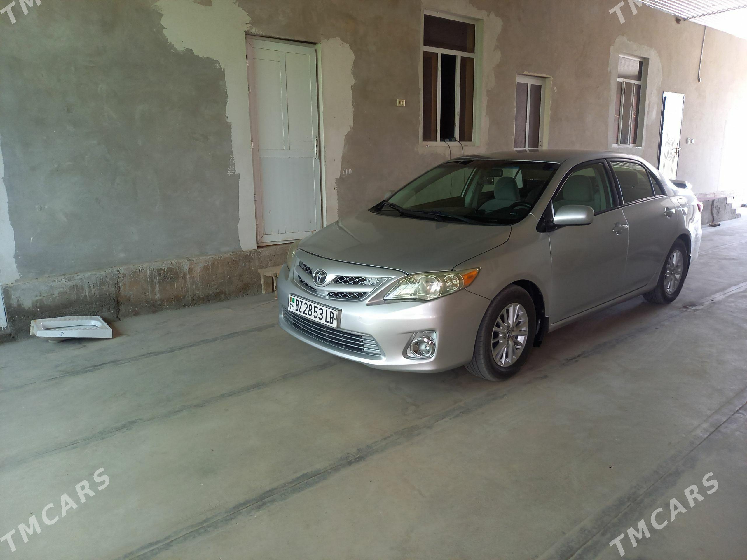Toyota Corolla 2012 - 190 000 TMT - Фарап - img 1
