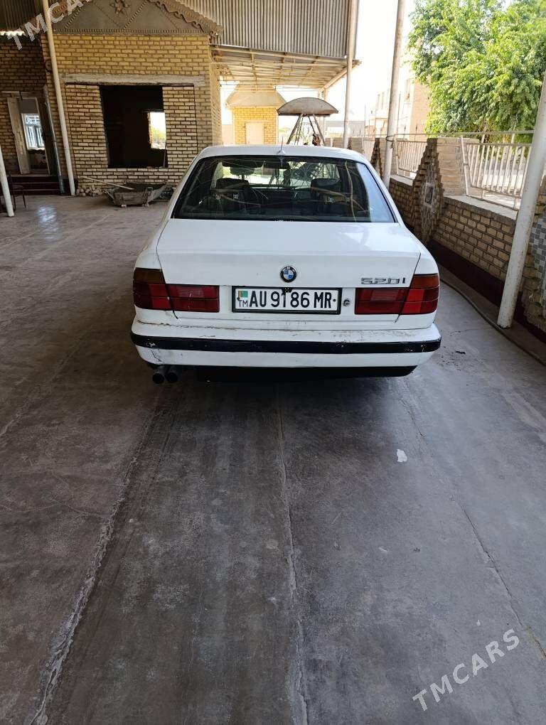 BMW 520 1989 - 40 000 TMT - Мары - img 1